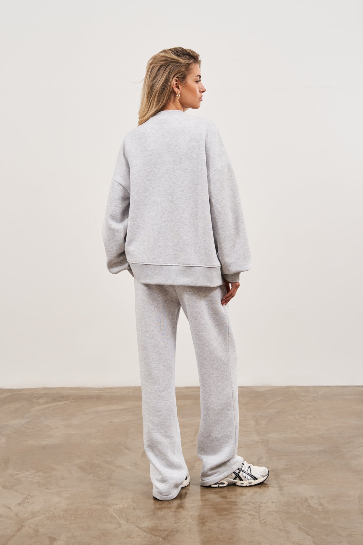 COUTURE SCRIPT PUFF SLEEVE CREW - GREY MARL
