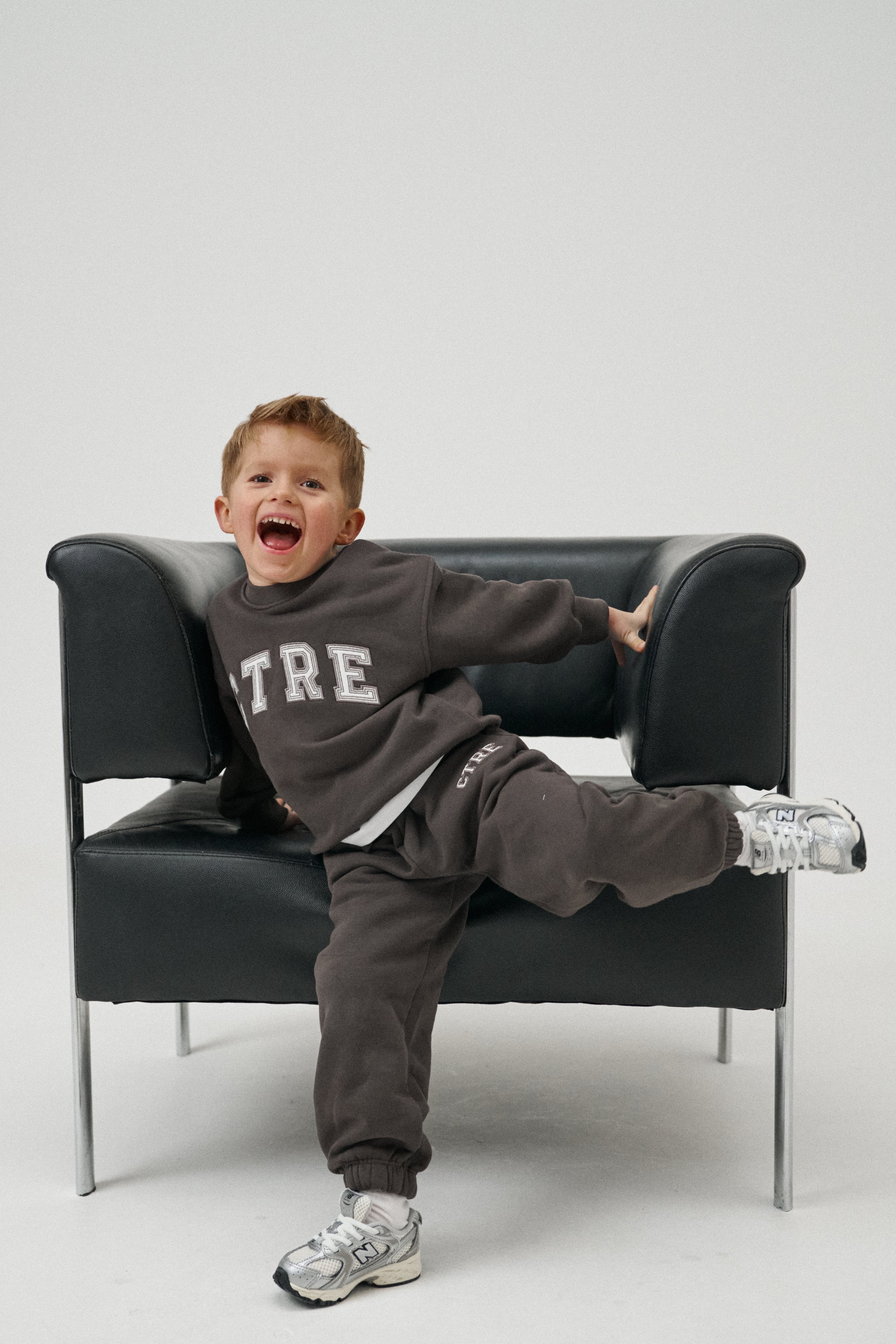 KIDS CTRE JOGGERS - BROWN