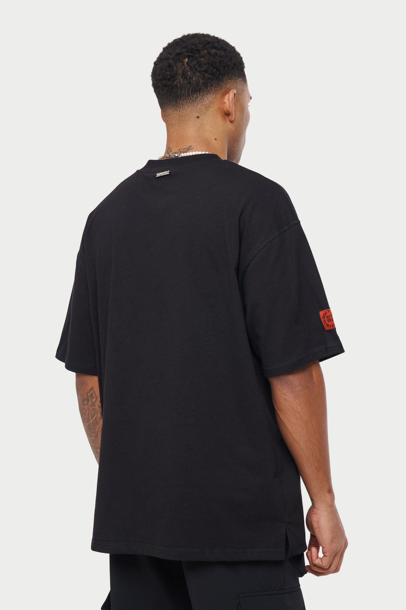 POCKET DETAIL RELAXED FIT T-SHIRT - BLACK
