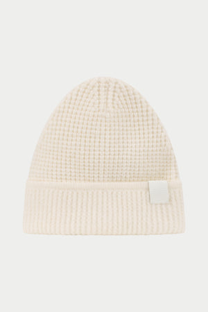 WAFFLE KNIT EMBLEM BEANIE - WHITE