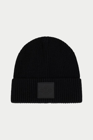RIBBED EMBLEM BEANIE - BLACK