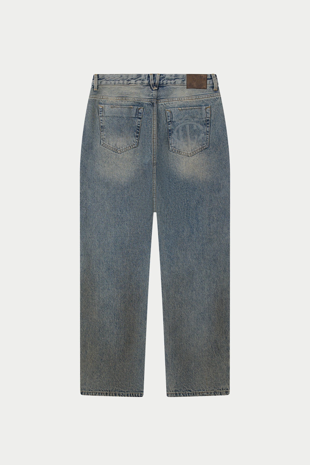 VINTAGE WASHED EMBLEM STRAIGHT LEG JEANS - BLUE WASH