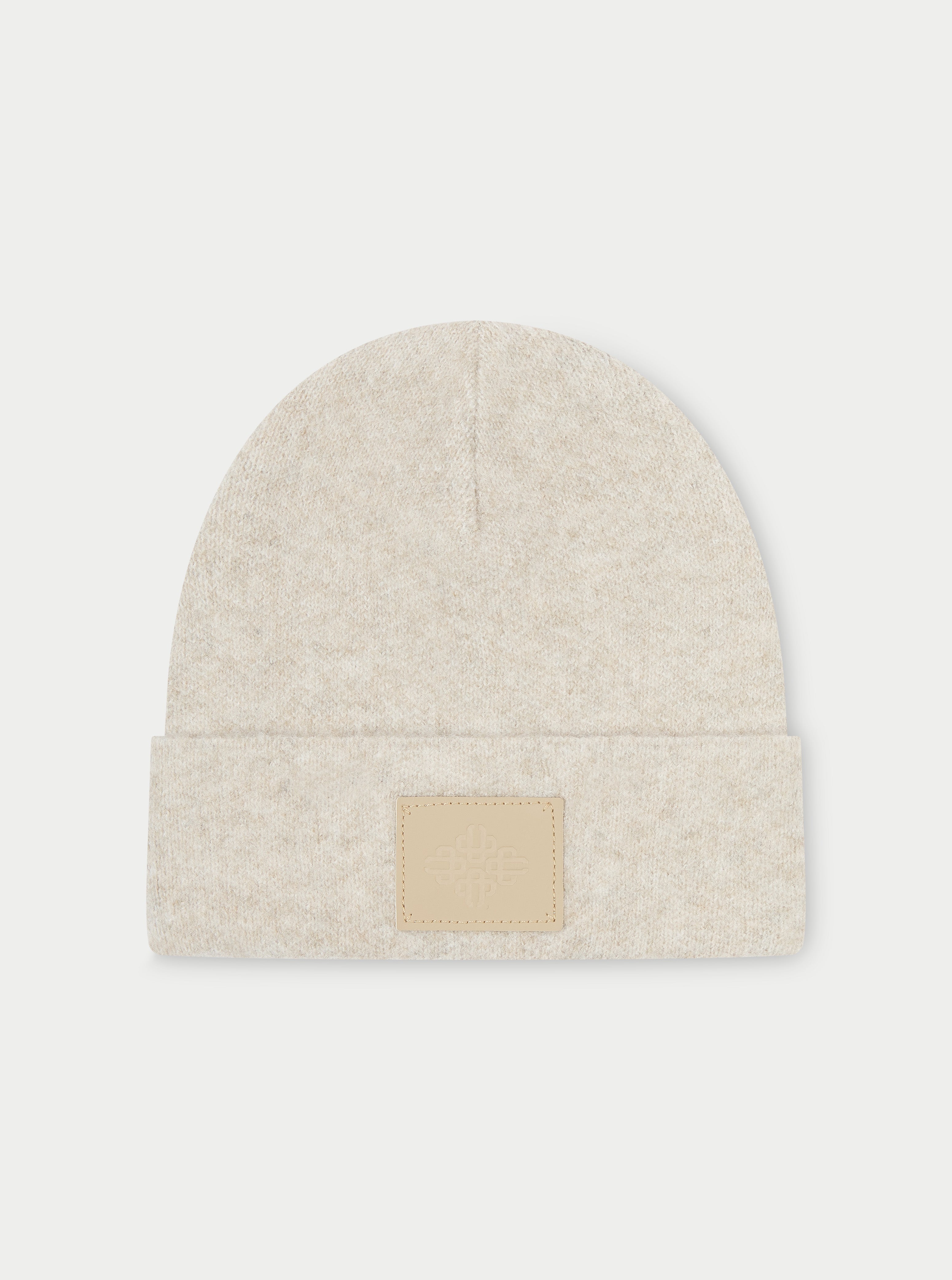 FLUFFY KNIT EMBLEM BEANIE - BEIGE