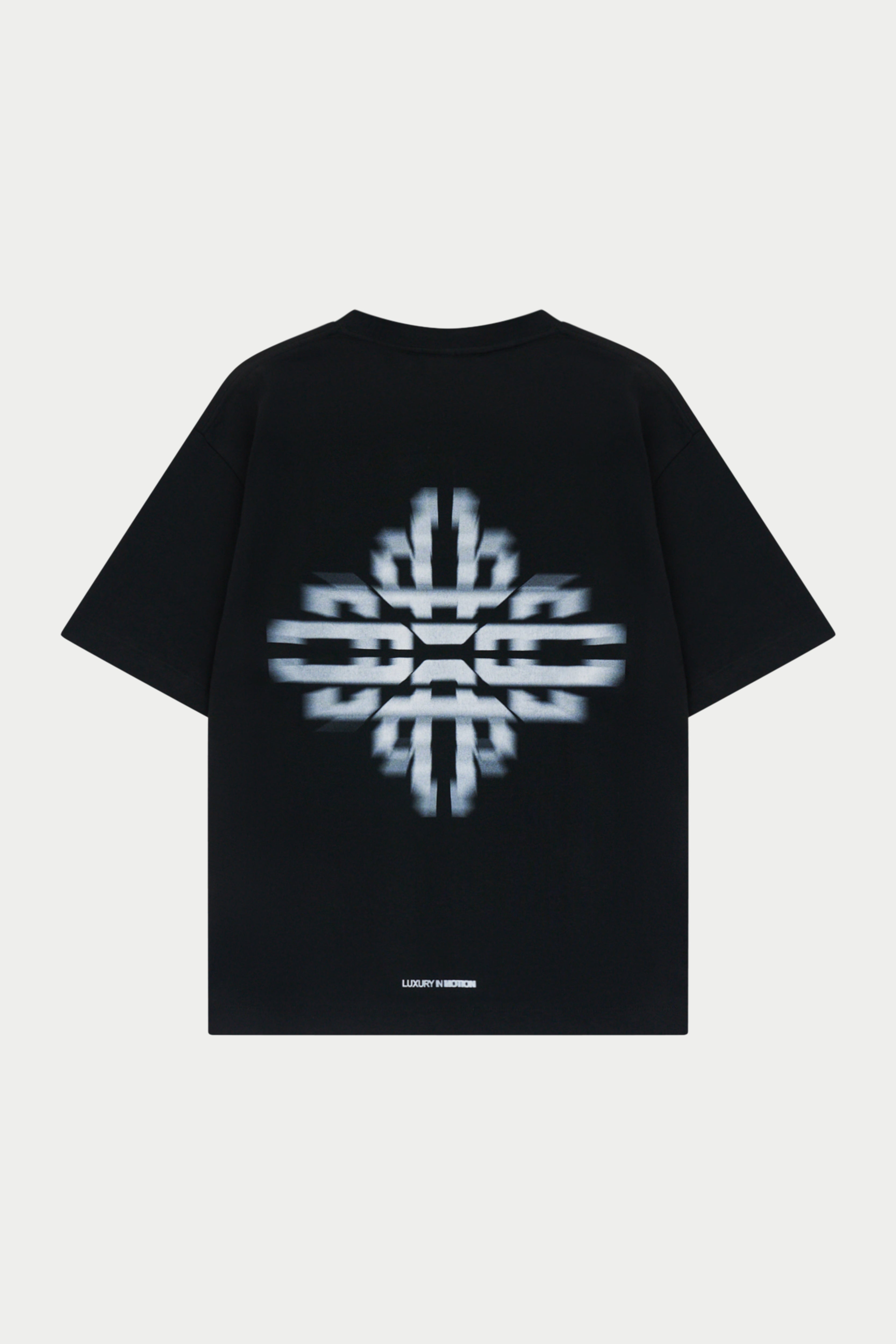 LUXURY IN MOTION EMBLEM GRAPHIC T-SHIRT - BLACK