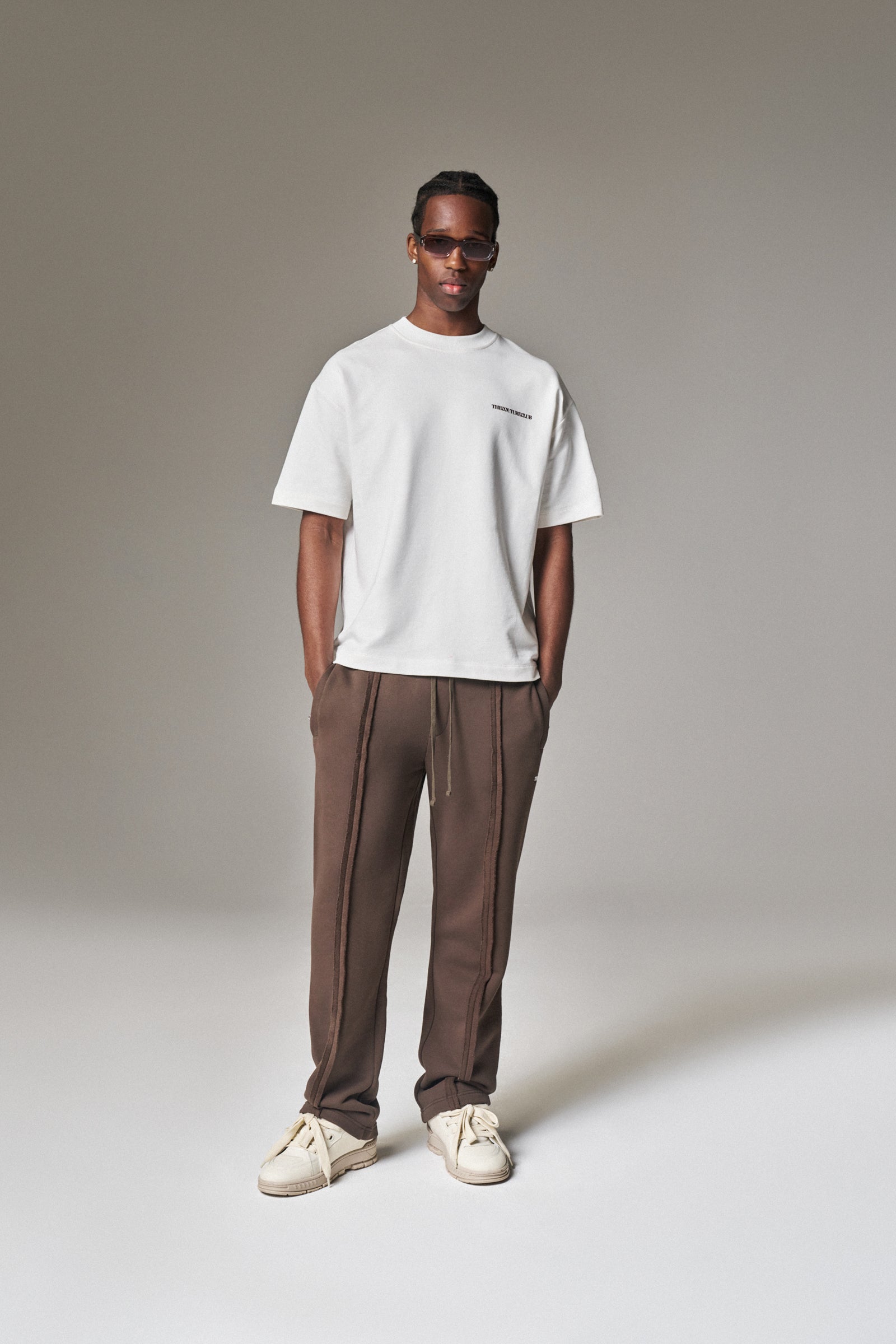 HEAVYWEIGHT COPYRIGHT T-SHIRT - OFF WHITE