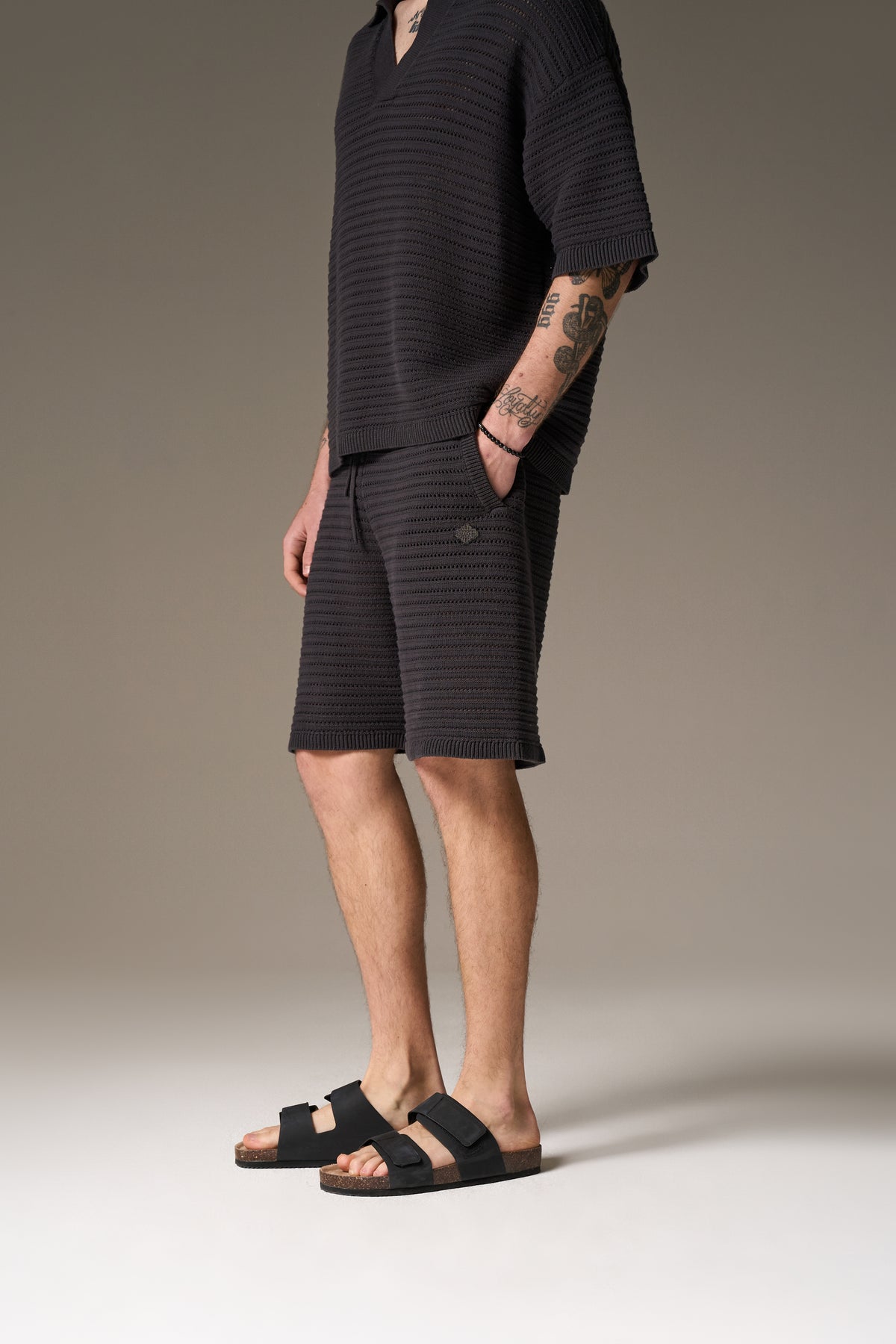 KNITTED SHORTS - CHARCOAL