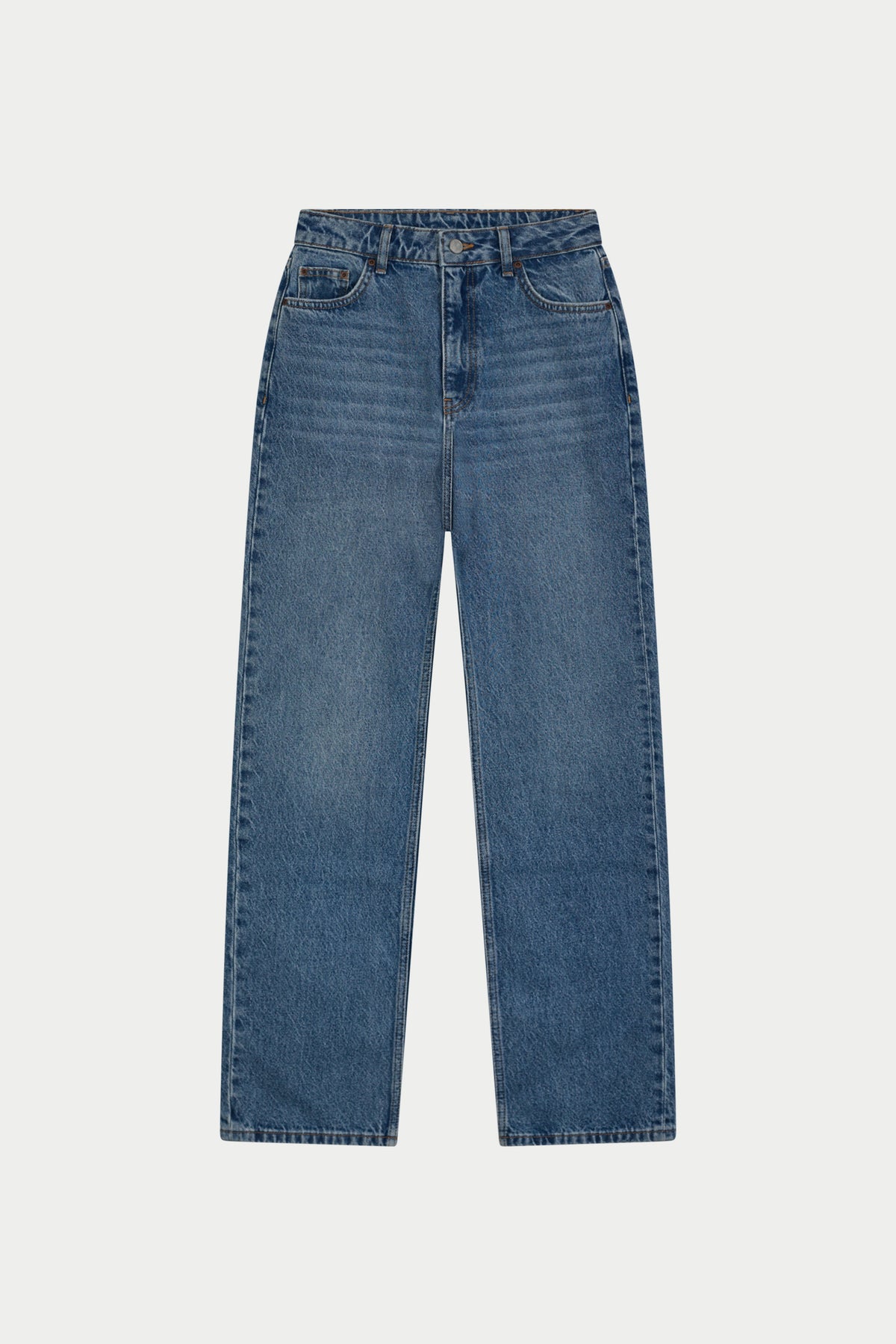 STRAIGHT LEG JEANS - MID WASH