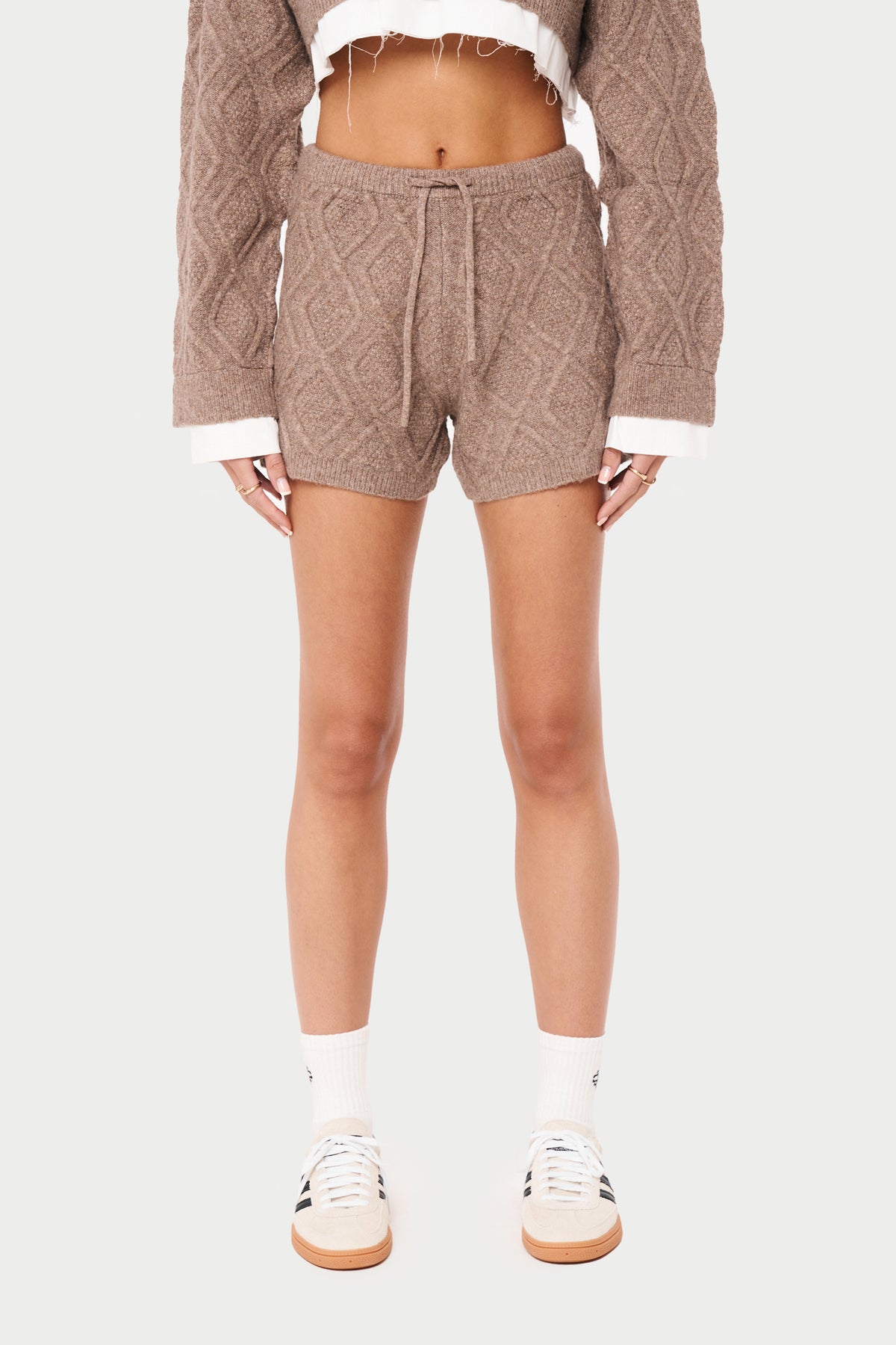 CABLE KNITTED SHORTS - BROWN – The Couture Club