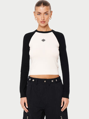 EMBLEM FINE KNITTED LONG SLEEVE TOP - OFF WHITE