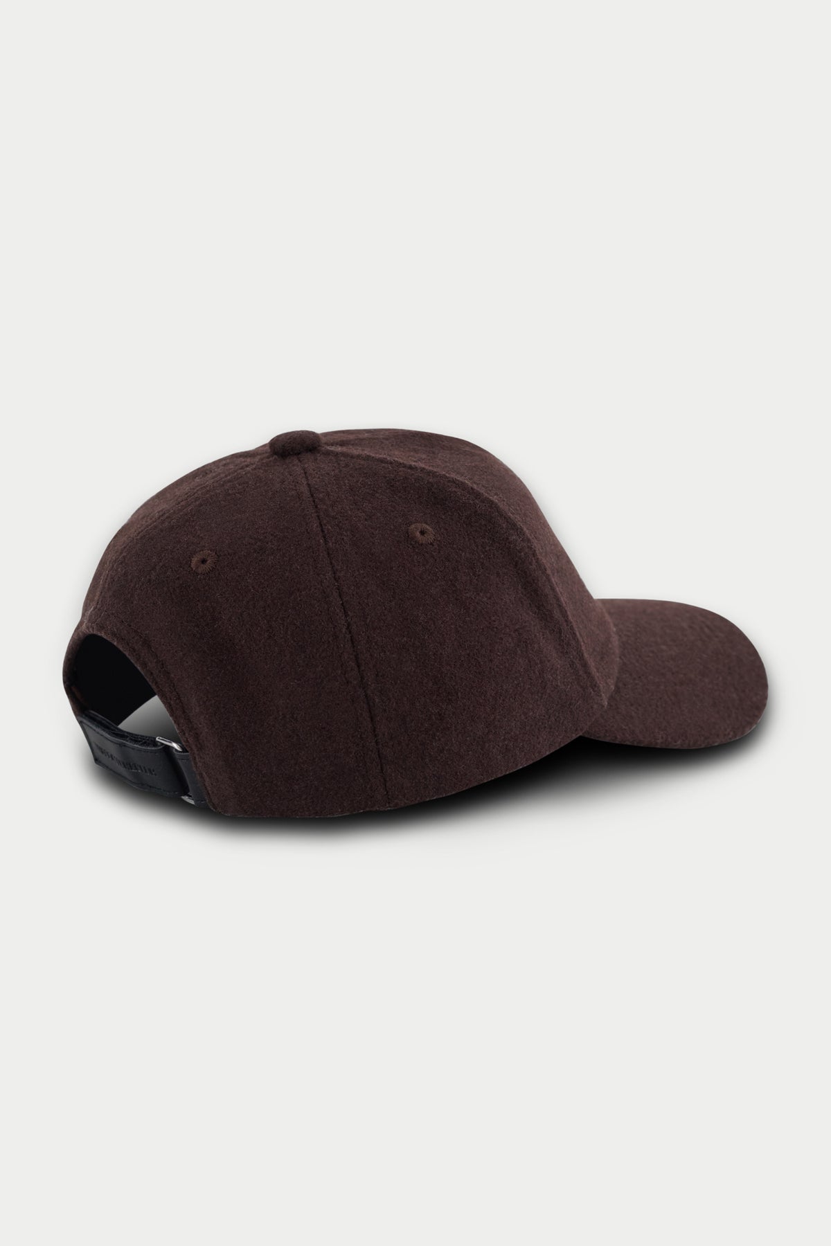 WOOL SCRIPT EMBROIDERED CAP - BROWN