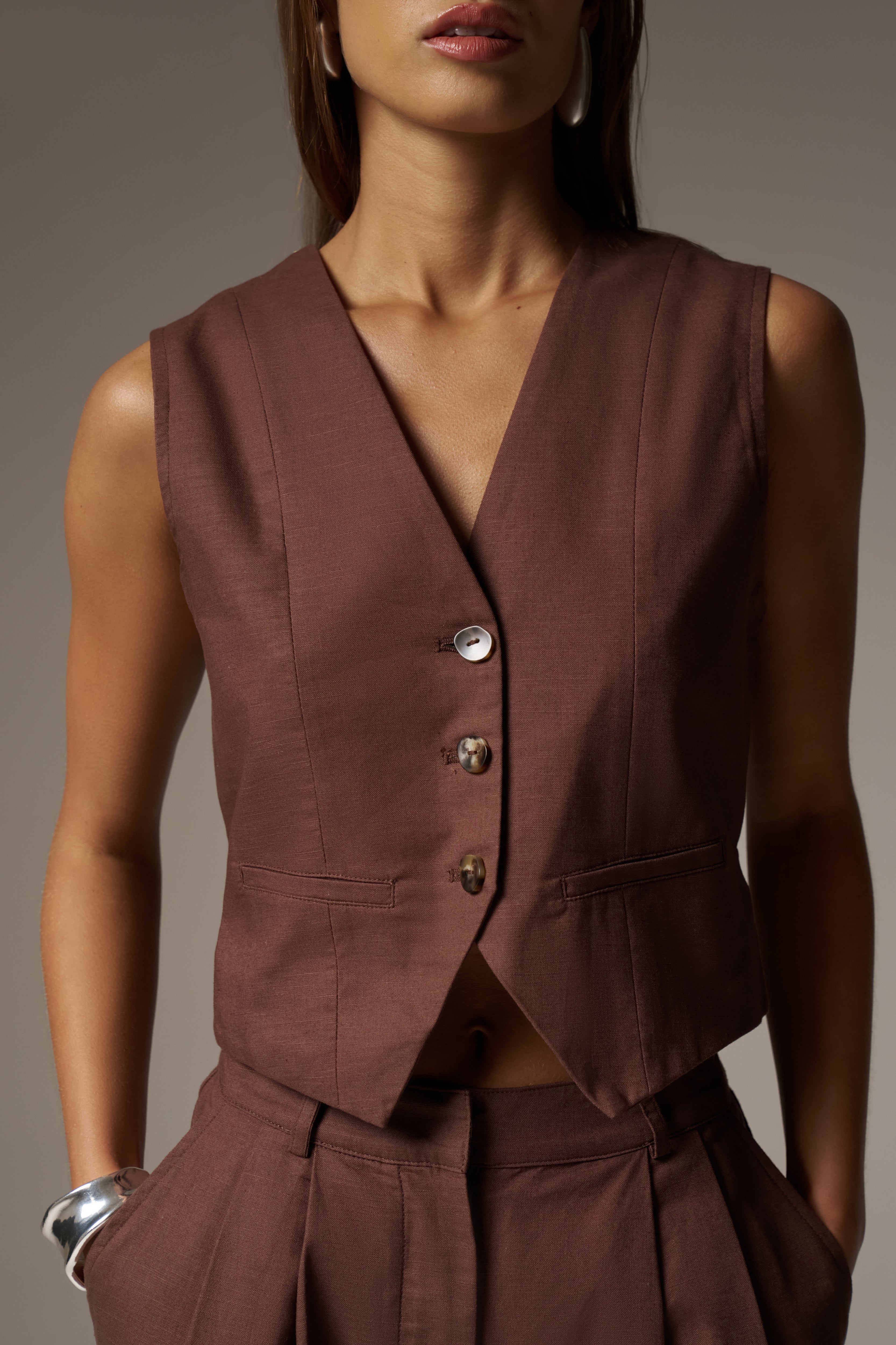 LINEN BLEND WAISTCOAT - CHOCOLATE