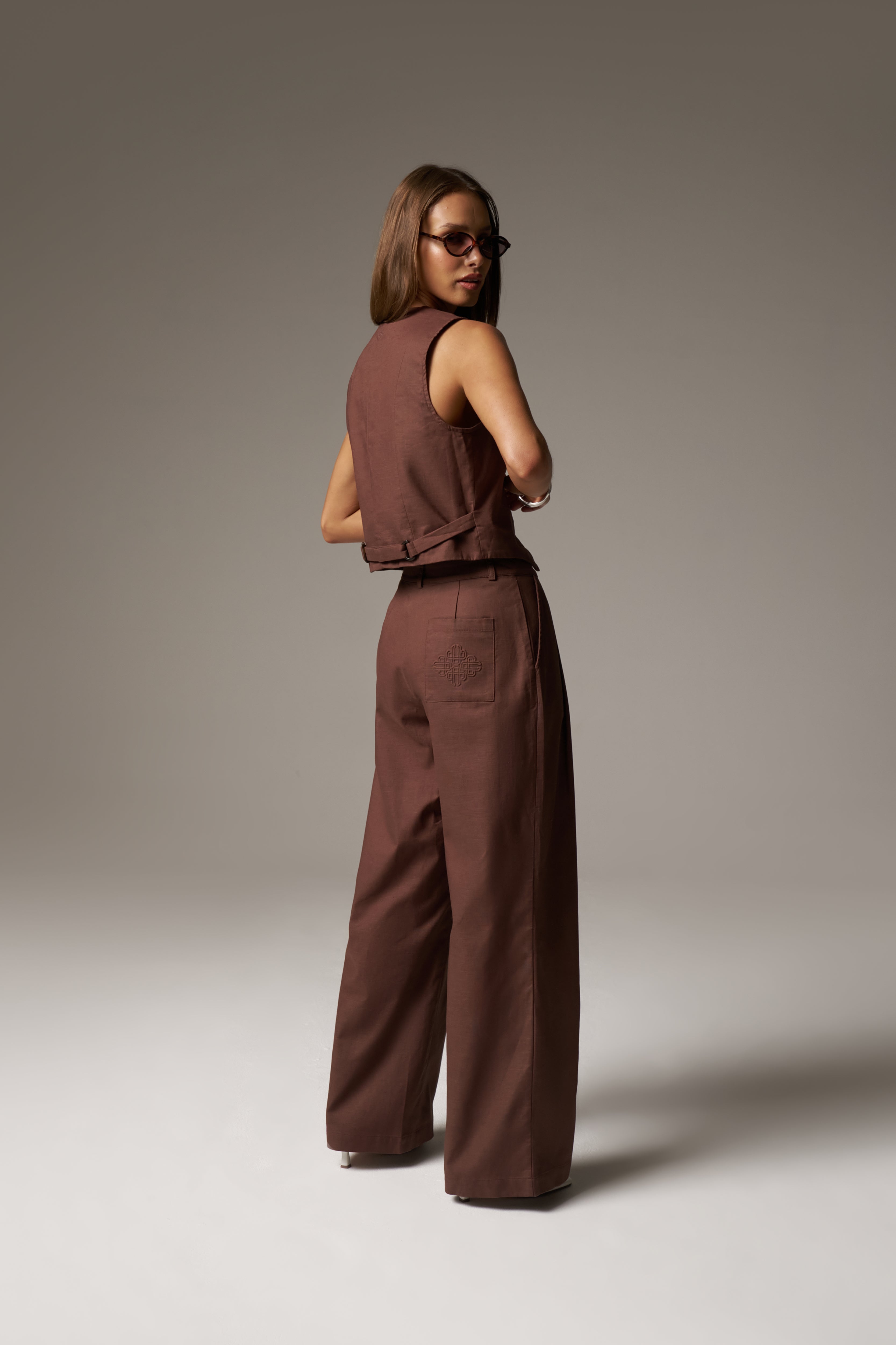 LINEN BLEND WAISTCOAT - CHOCOLATE
