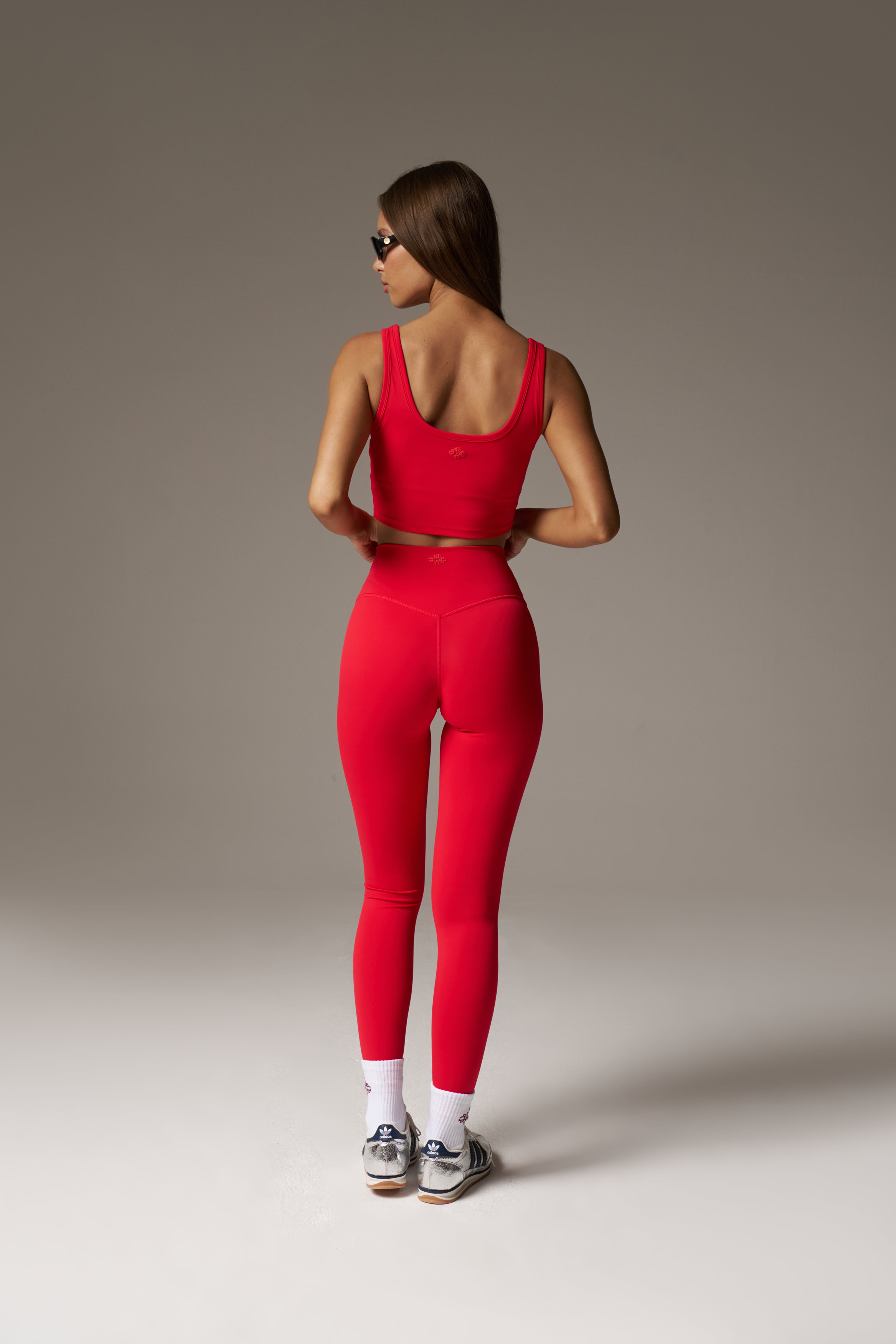 SCULPTING STRETCH EMBLEM SPORTS BRA - RED