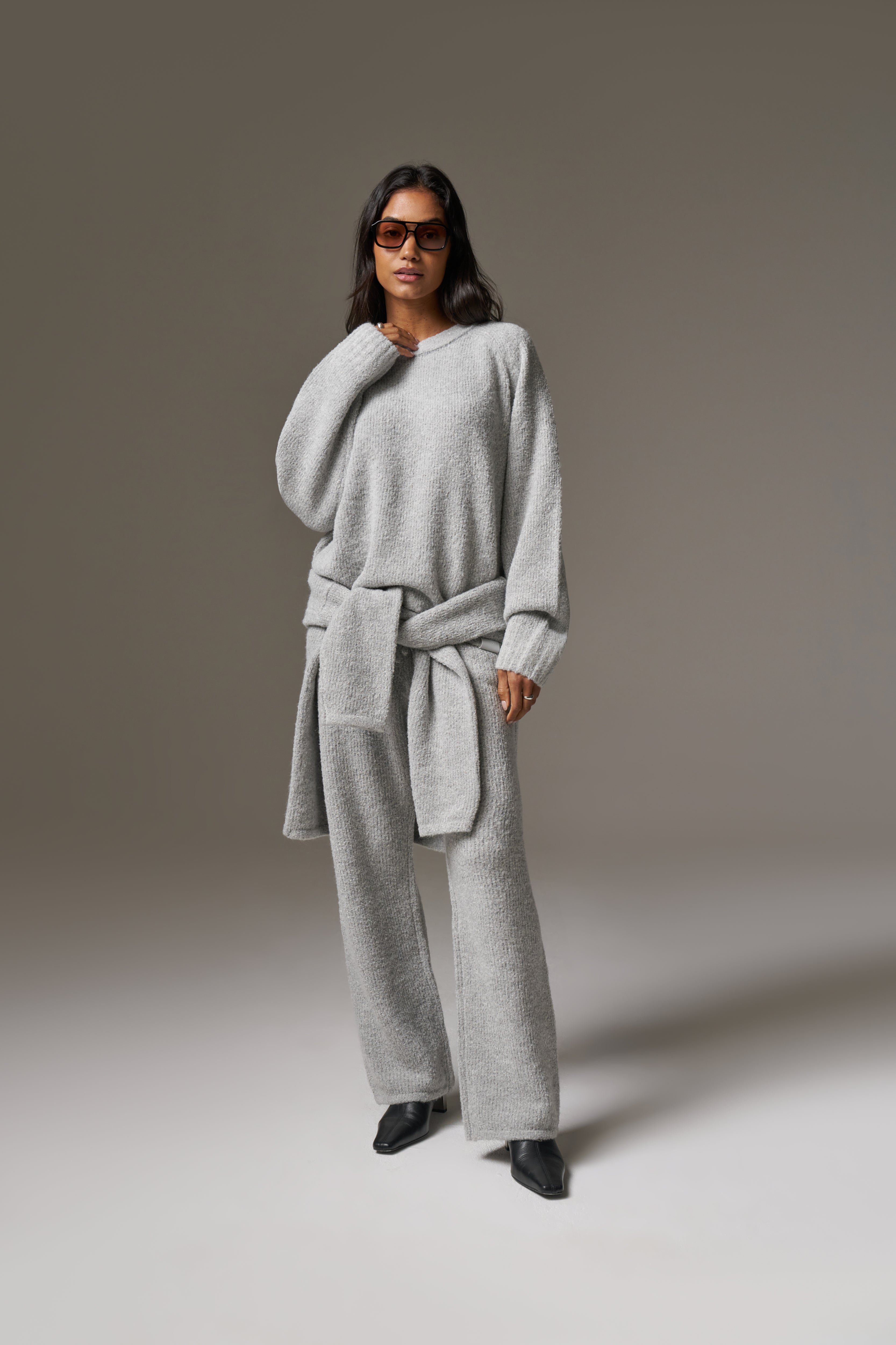 BOUCLE KNIT RAGLAN CREW - GREY MARL