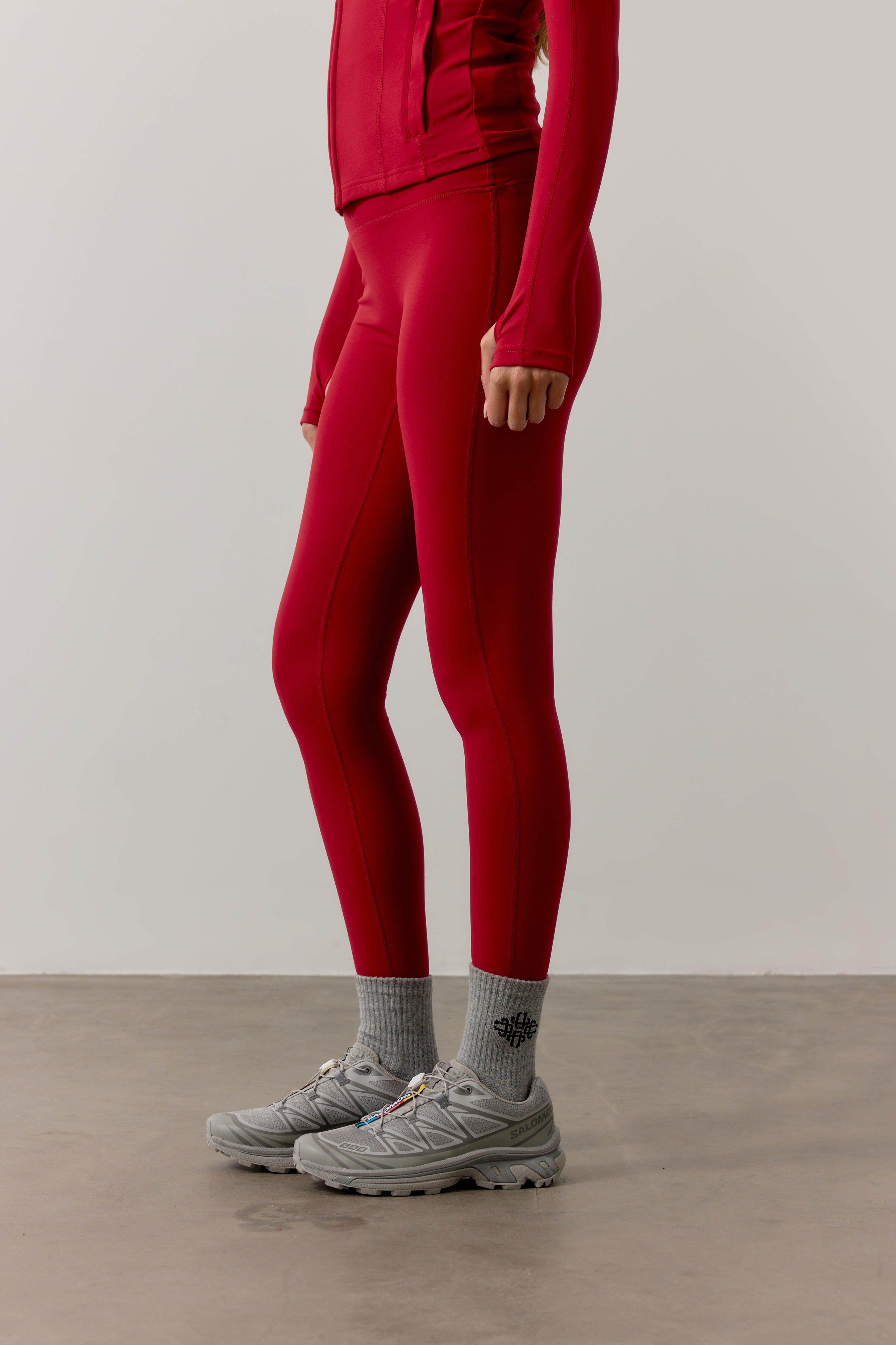 SCULPTING STRETCH EMBLEM LEGGINGS - CHERRY