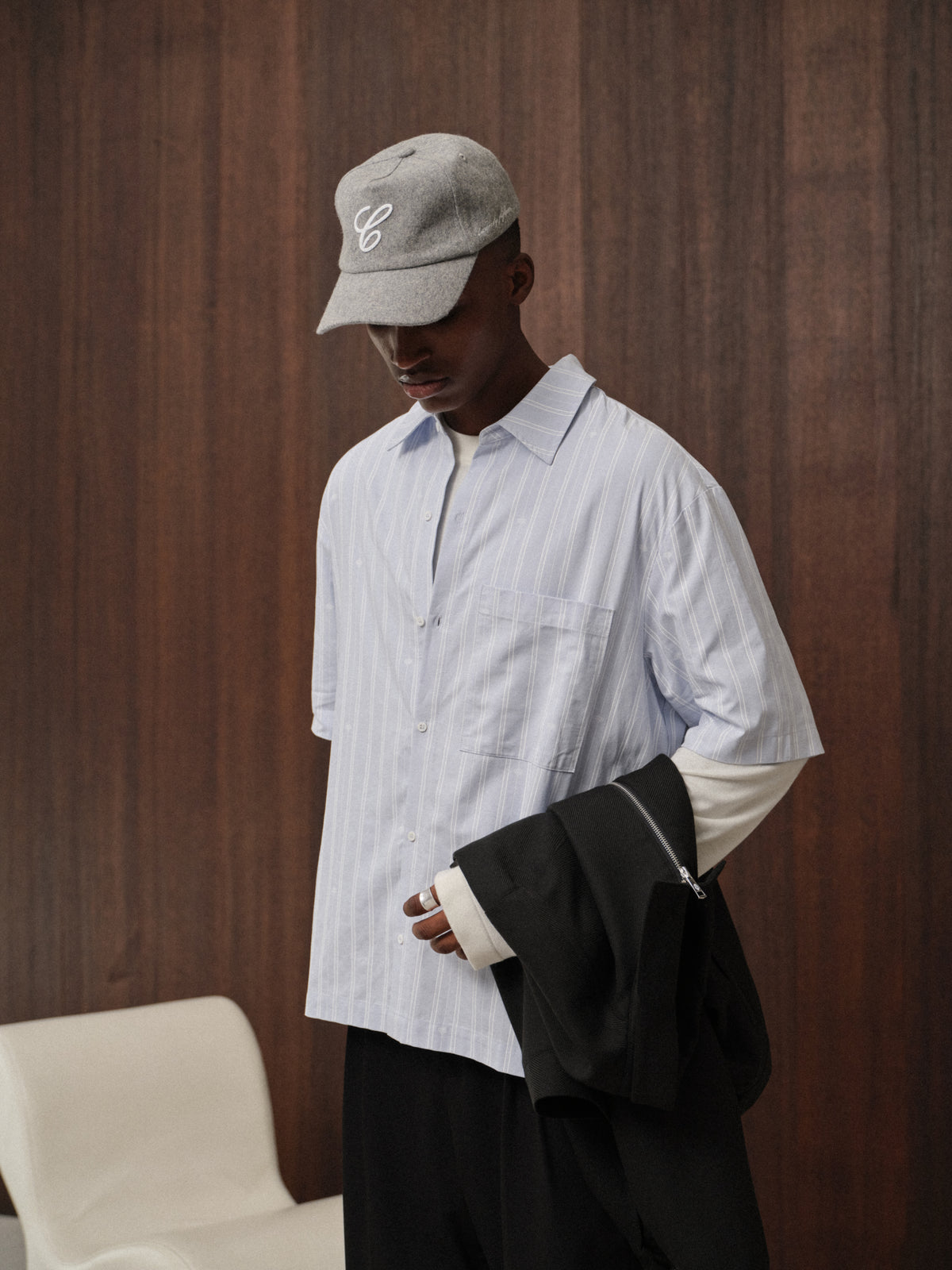 WOOL SCRIPT EMBROIDERED CAP - GREY