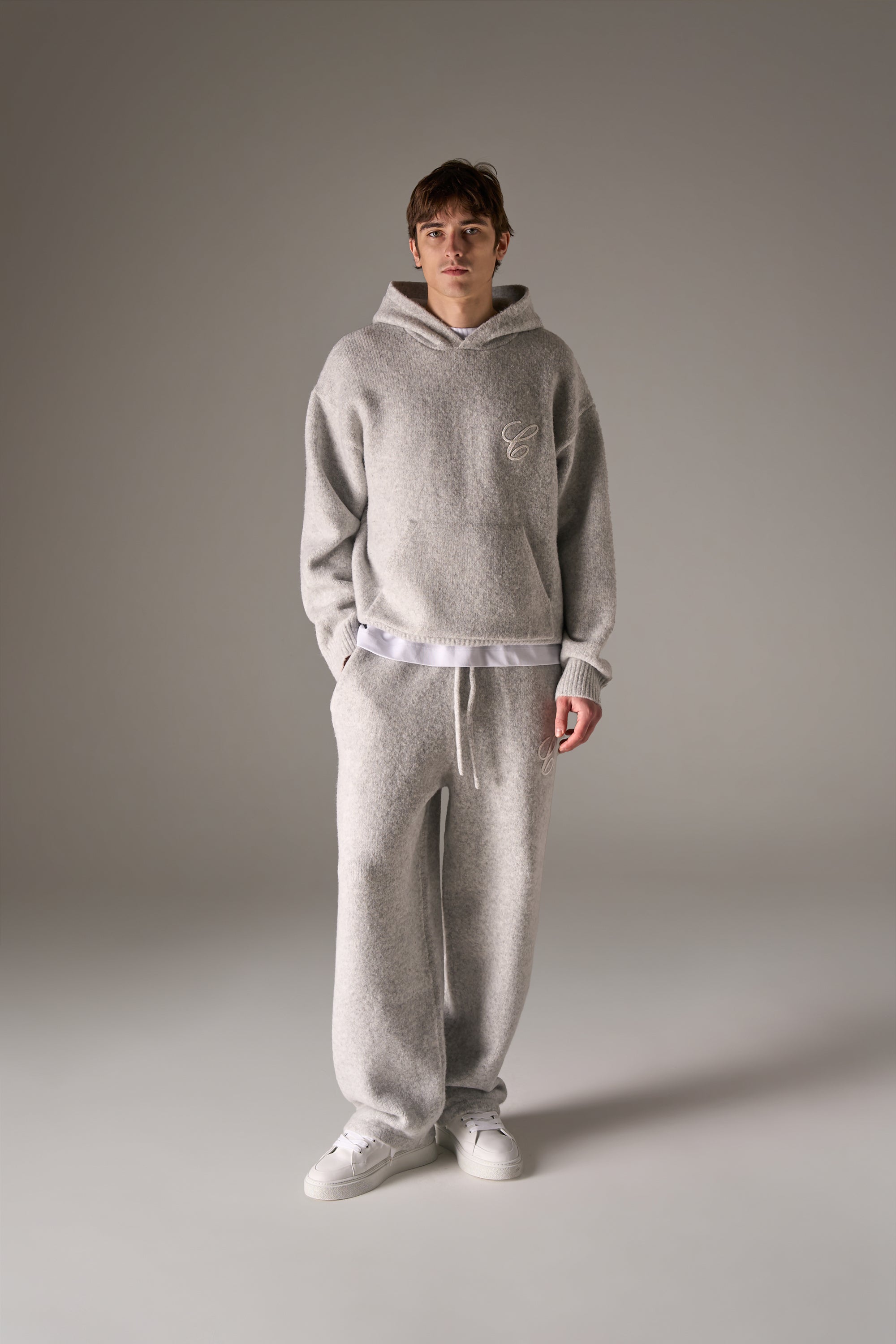 CHAINSTITCH EMBROIDERY KNITTED HOODIE - GREY