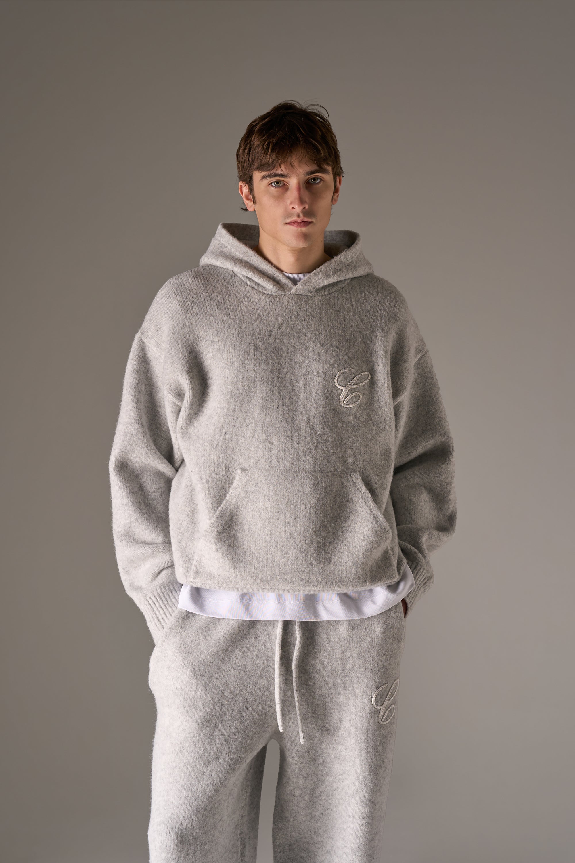 CHAINSTITCH EMBROIDERY KNITTED HOODIE - GREY