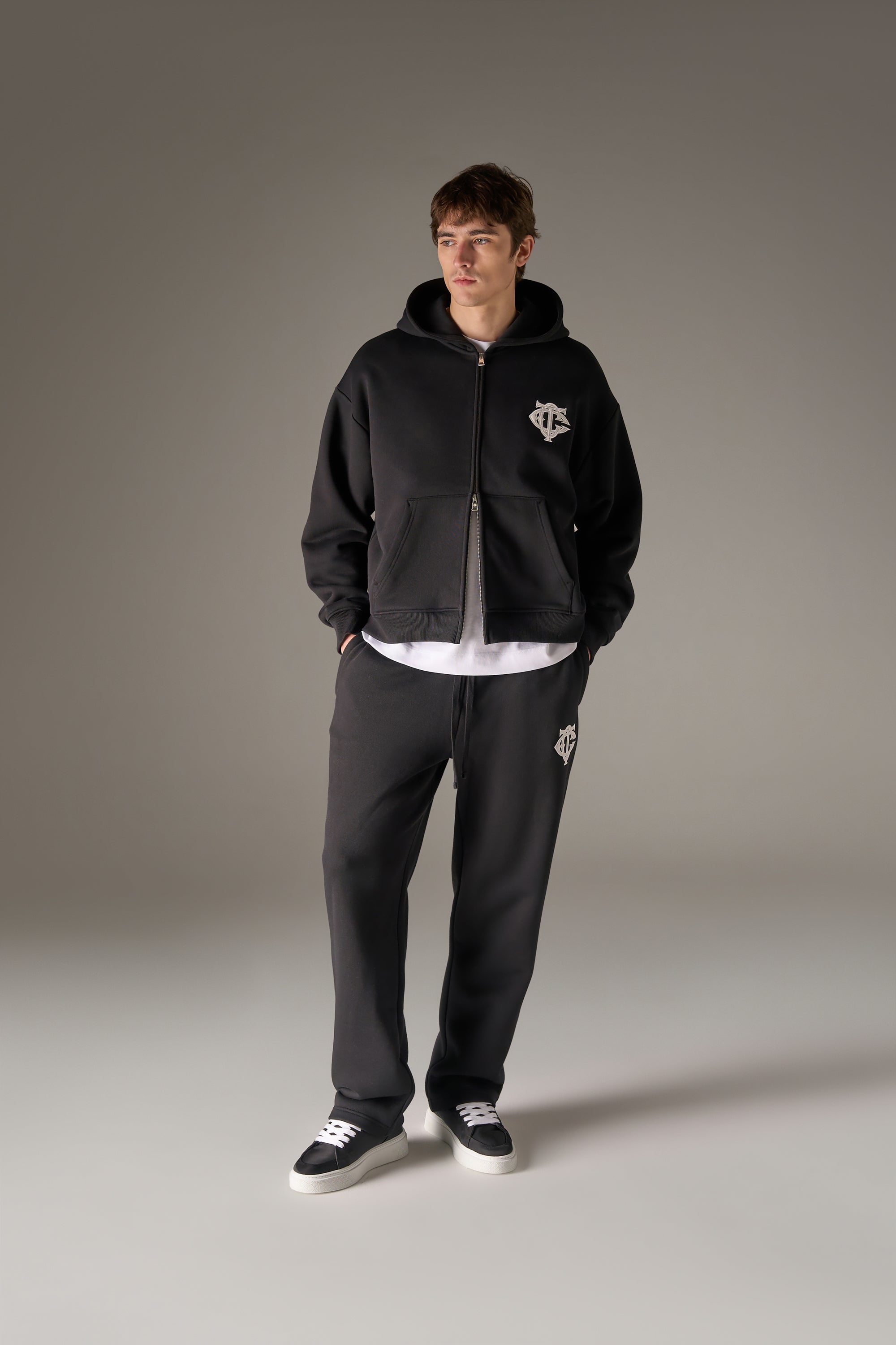 HEAVYWEIGHT MONOGRAM APPLIQUE EMBLEM ZIP THROUGH - BLACK