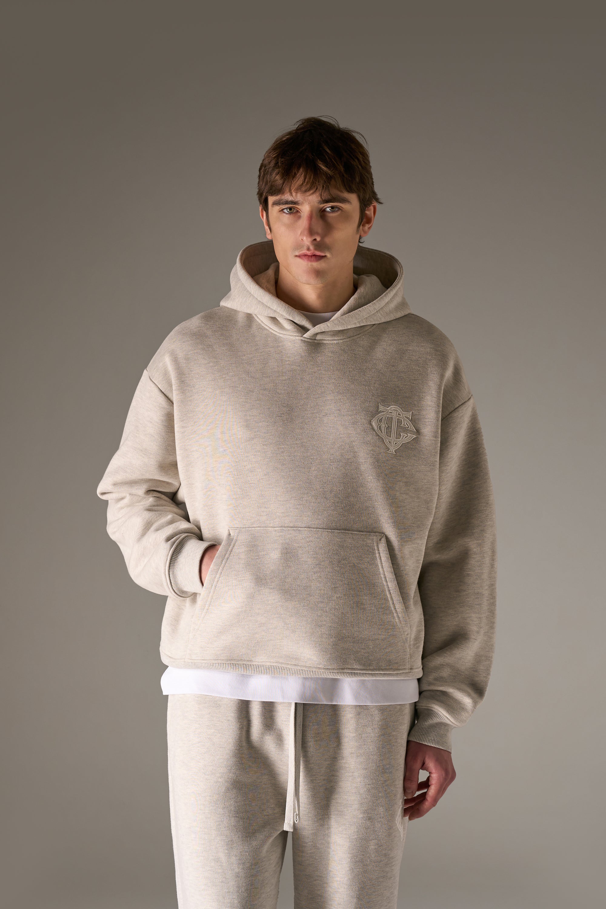 HEAVYWEIGHT MONOGRAM APPLIQUE EMBLEM HOODIE - GREY MARL