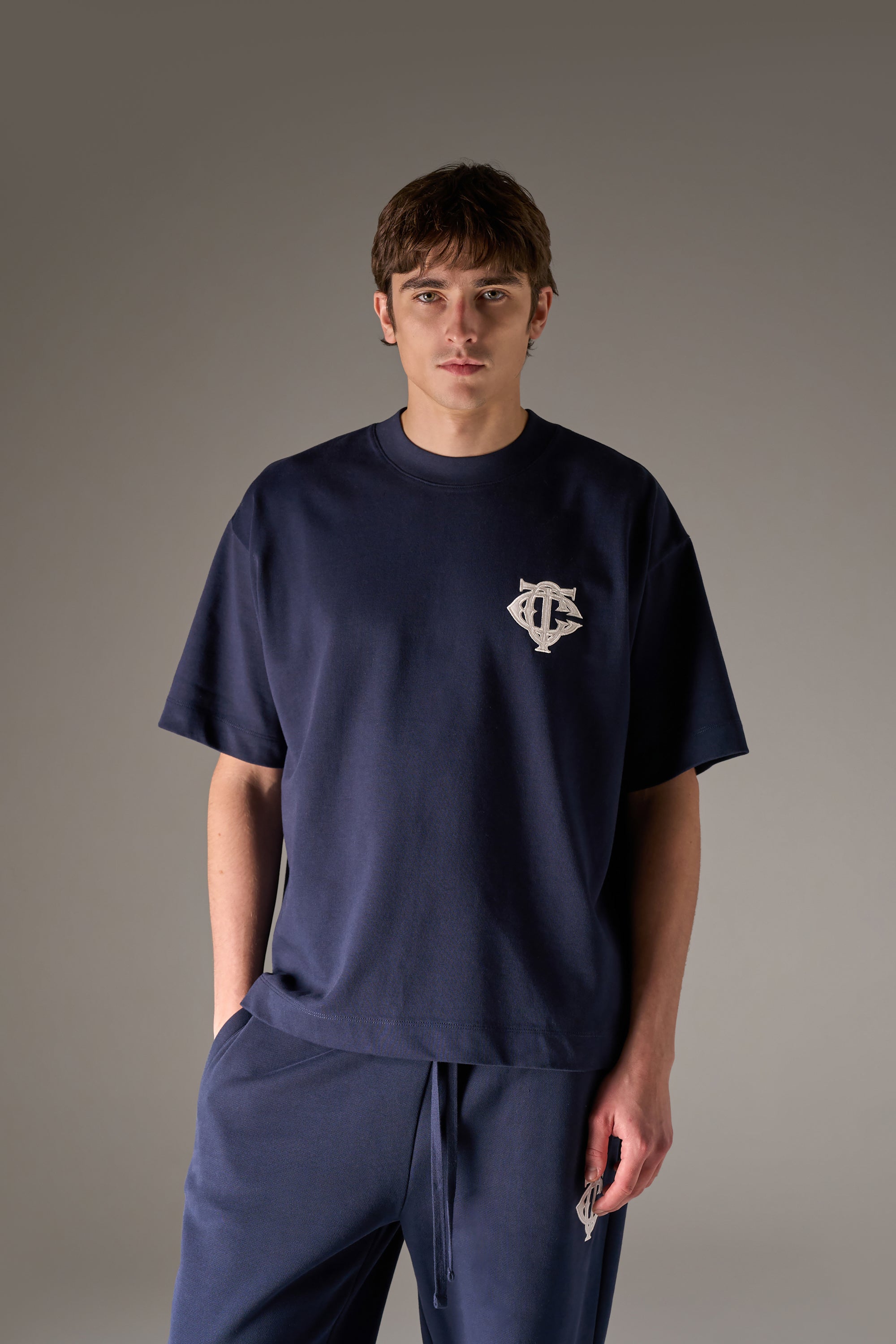 APPLIQUE MONOGRAM EMBLEM T-SHIRT - NAVY