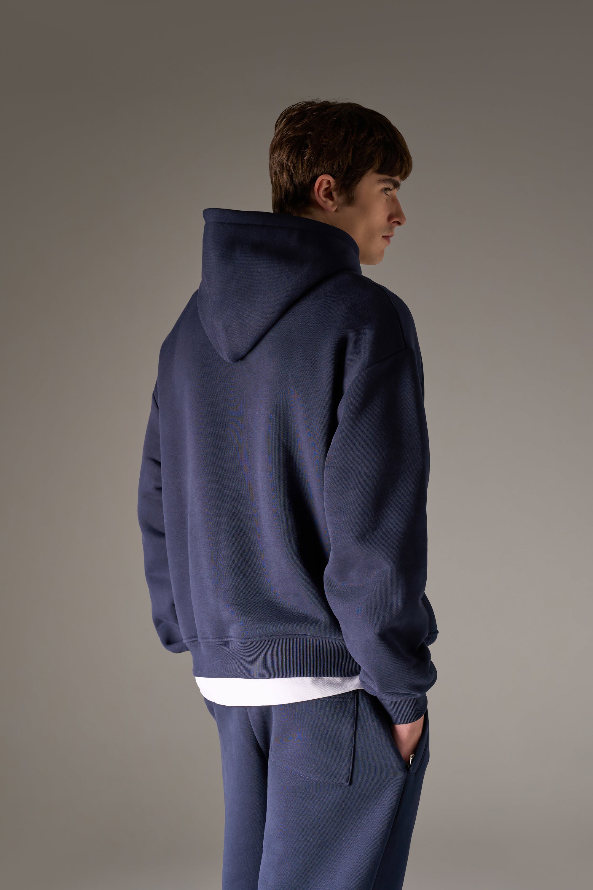 HEAVYWEIGHT MONOGRAM APPLIQUE EMBLEM HOODIE - NAVY