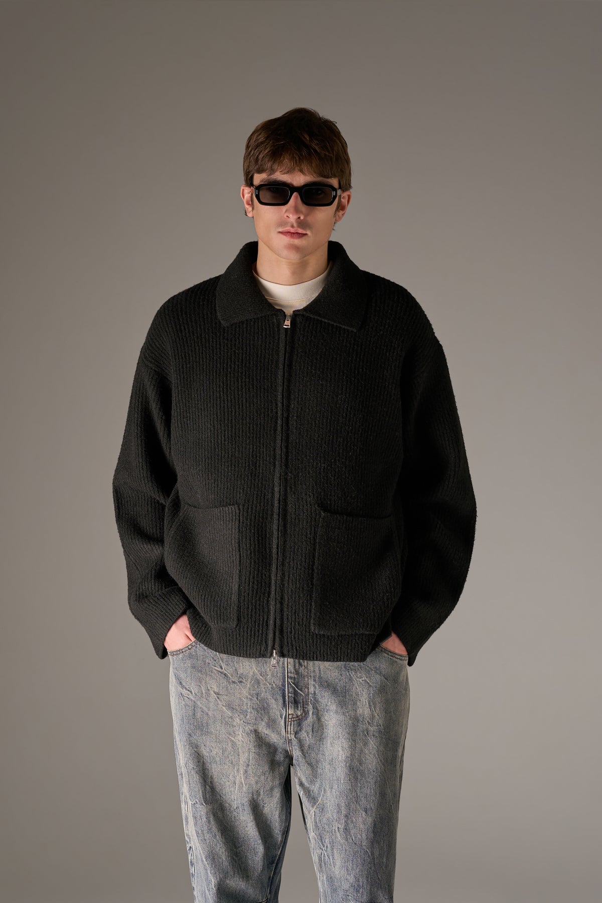 RIBBED KNITTED OVERSIZED ZIP THROUGH - BLACK