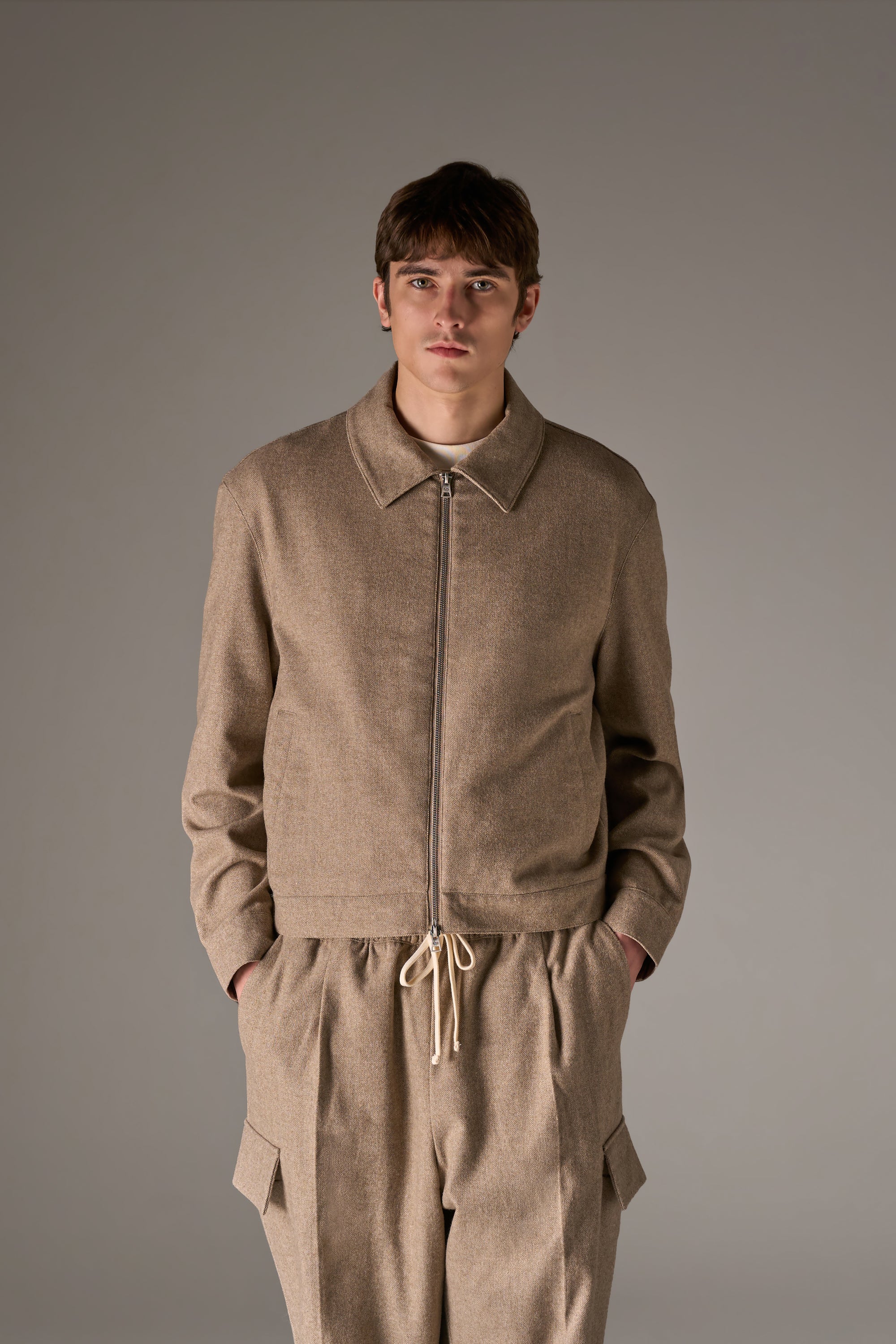 TAILORED HERRINGBONE JACKET - BEIGE