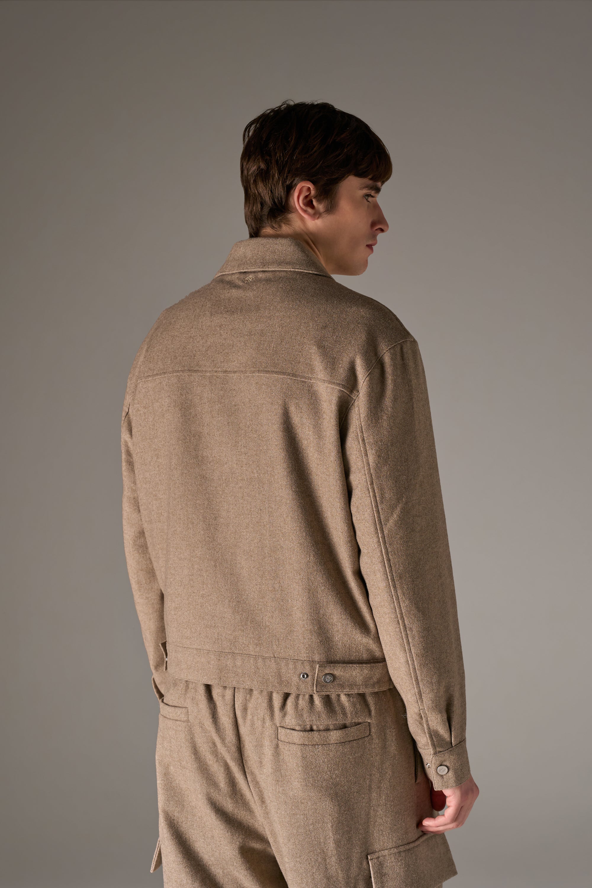 TAILORED HERRINGBONE JACKET - BEIGE