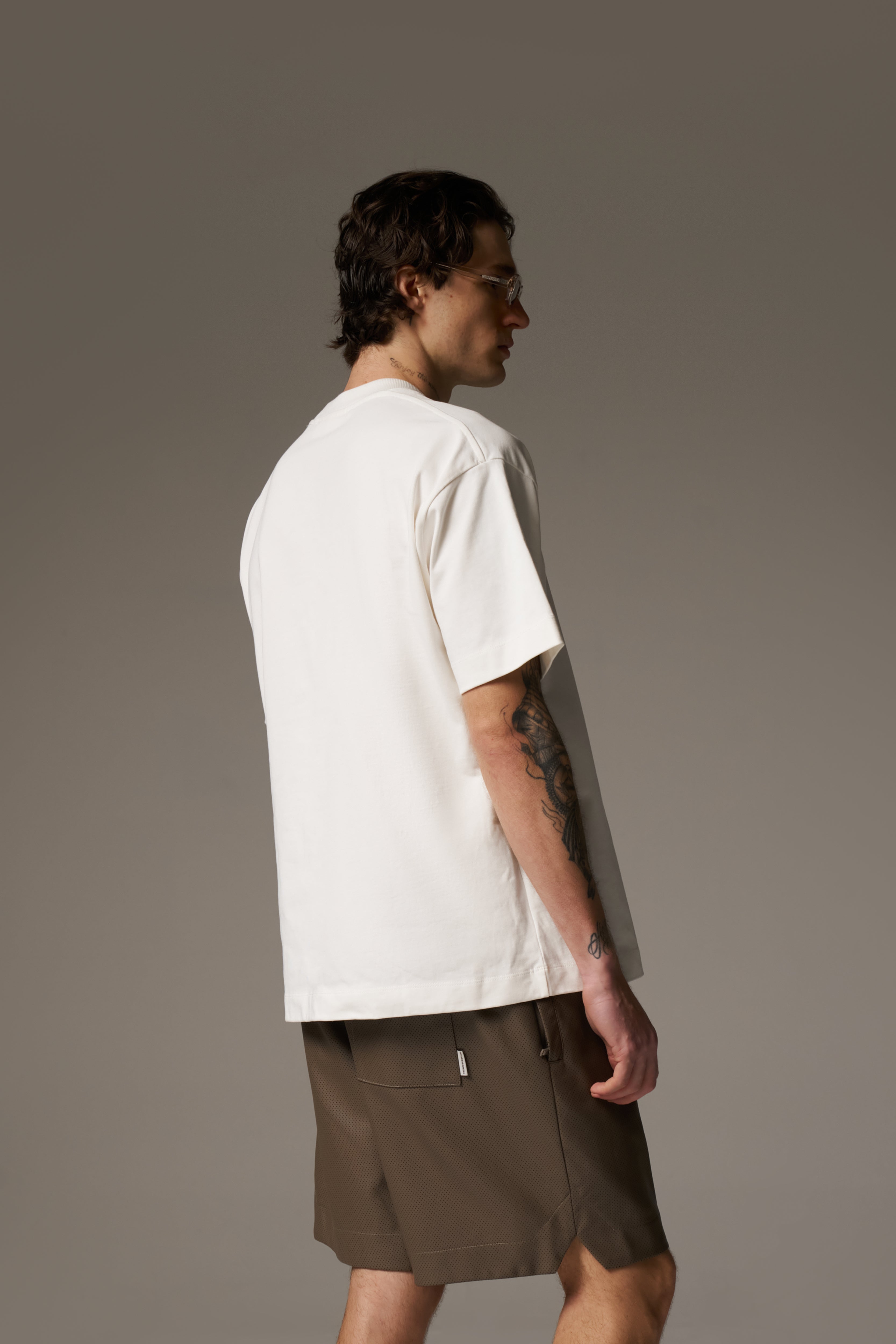 SCRIPT EMBROIDERED T-SHIRT - OFF WHITE