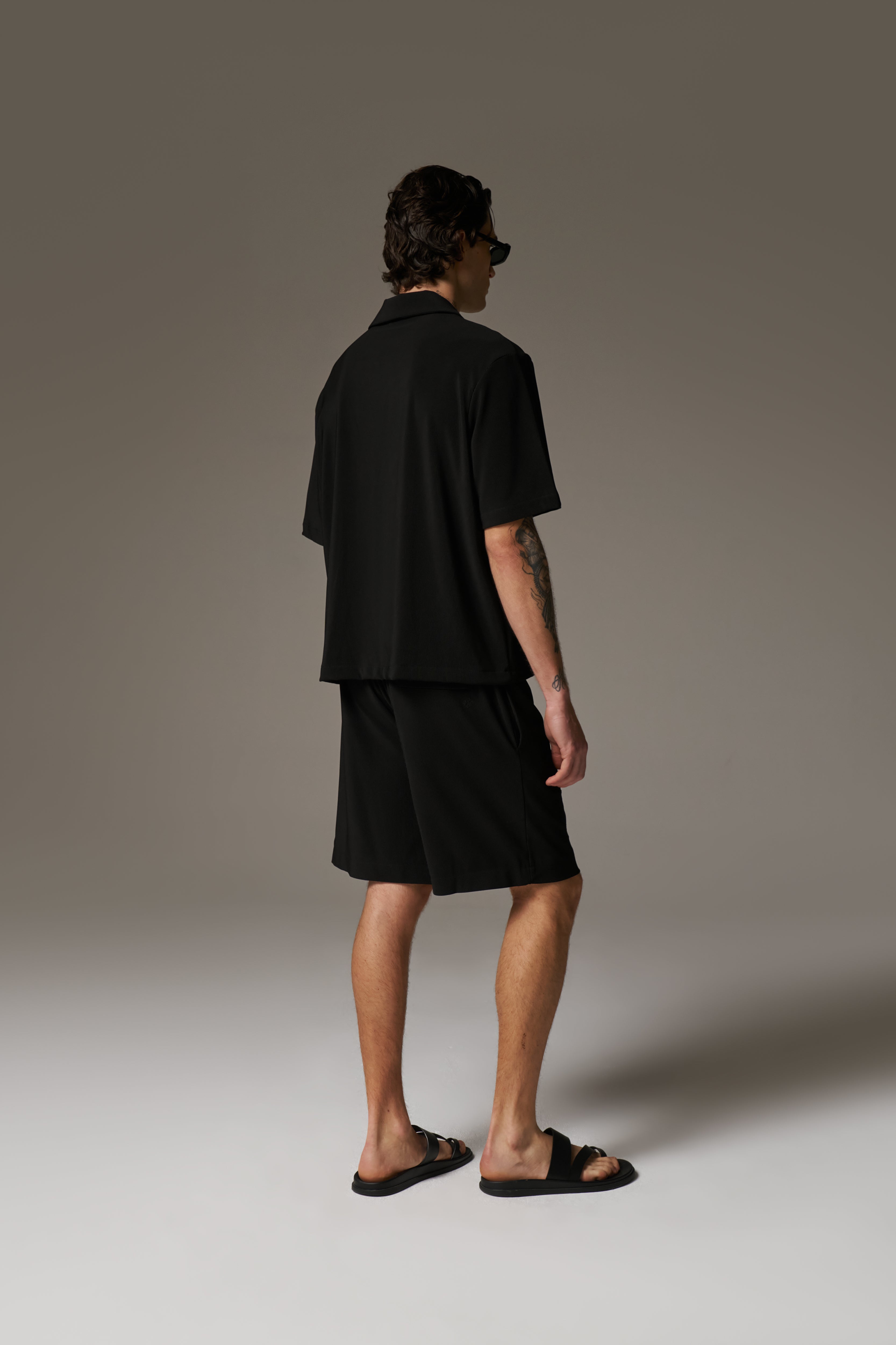 RIBBED SHORTS - BLACK