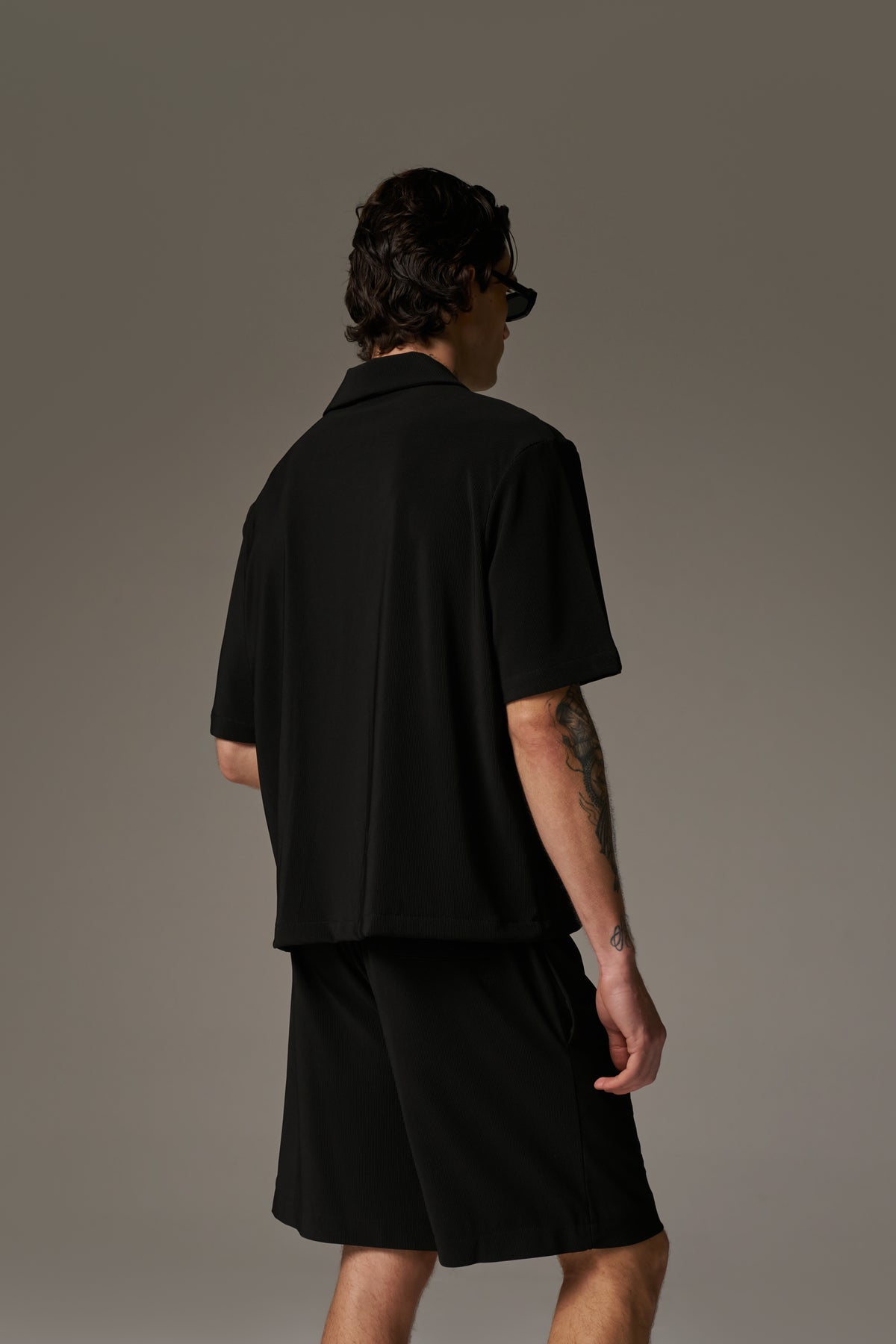 RIBBED SHORTS - BLACK