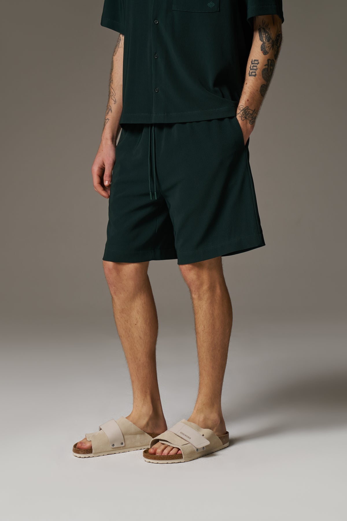 RIBBED SHORTS - GREEN
