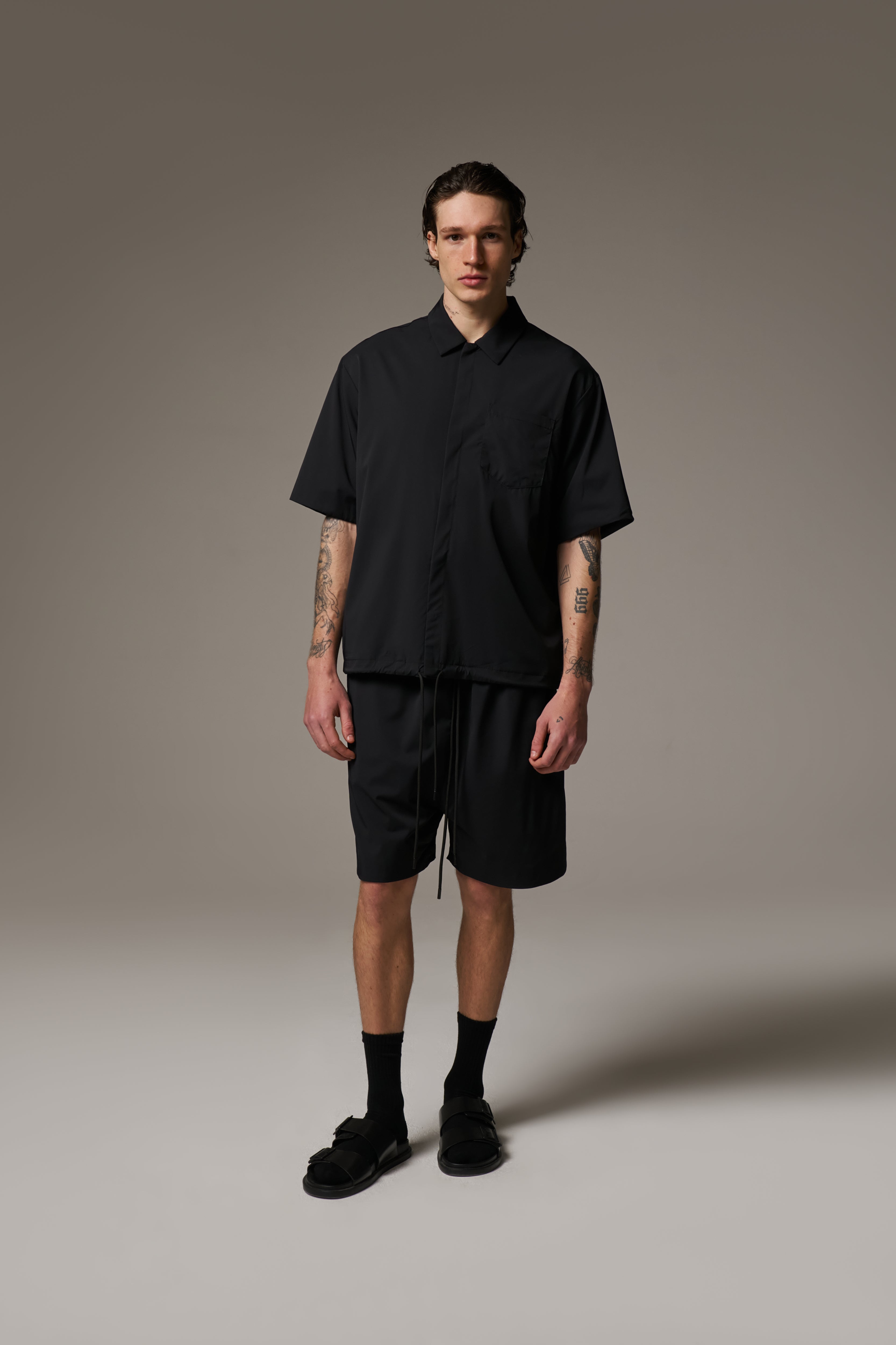 NYLON DRAWCORD SHORTS - BLACK