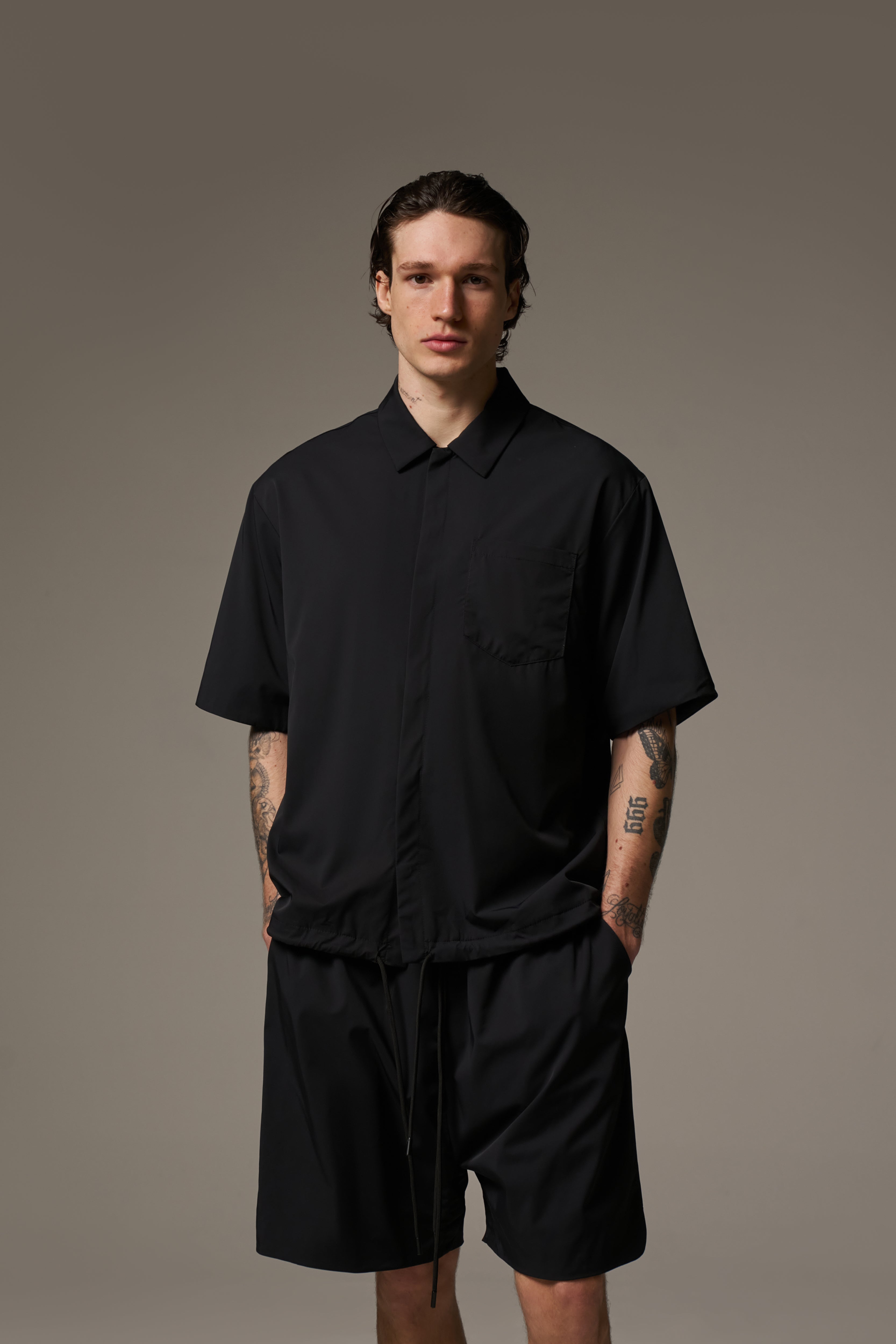 NYLON DRAWCORD SHORTS - BLACK