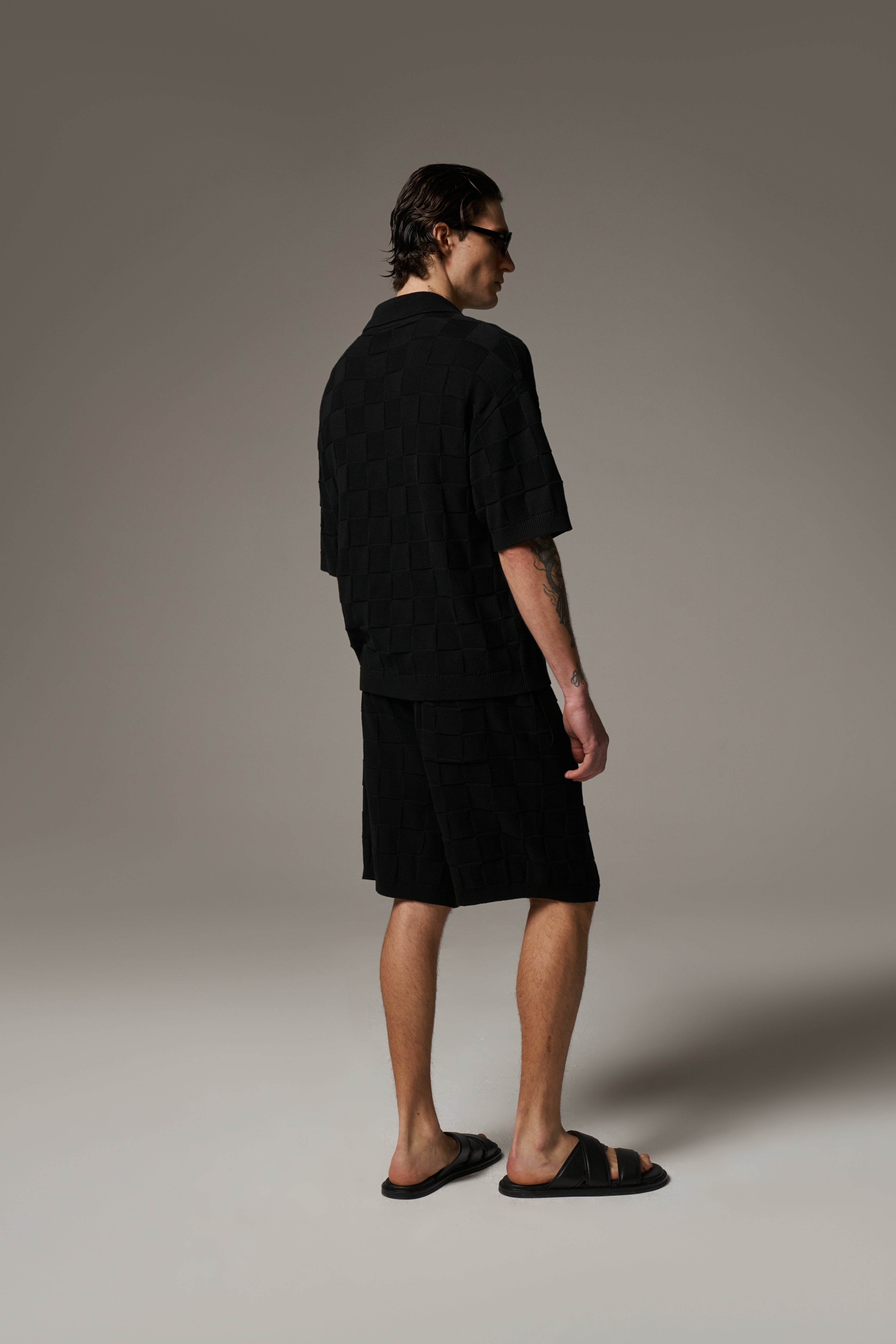 CHECKERBOARD KNITTED SHIRT - BLACK