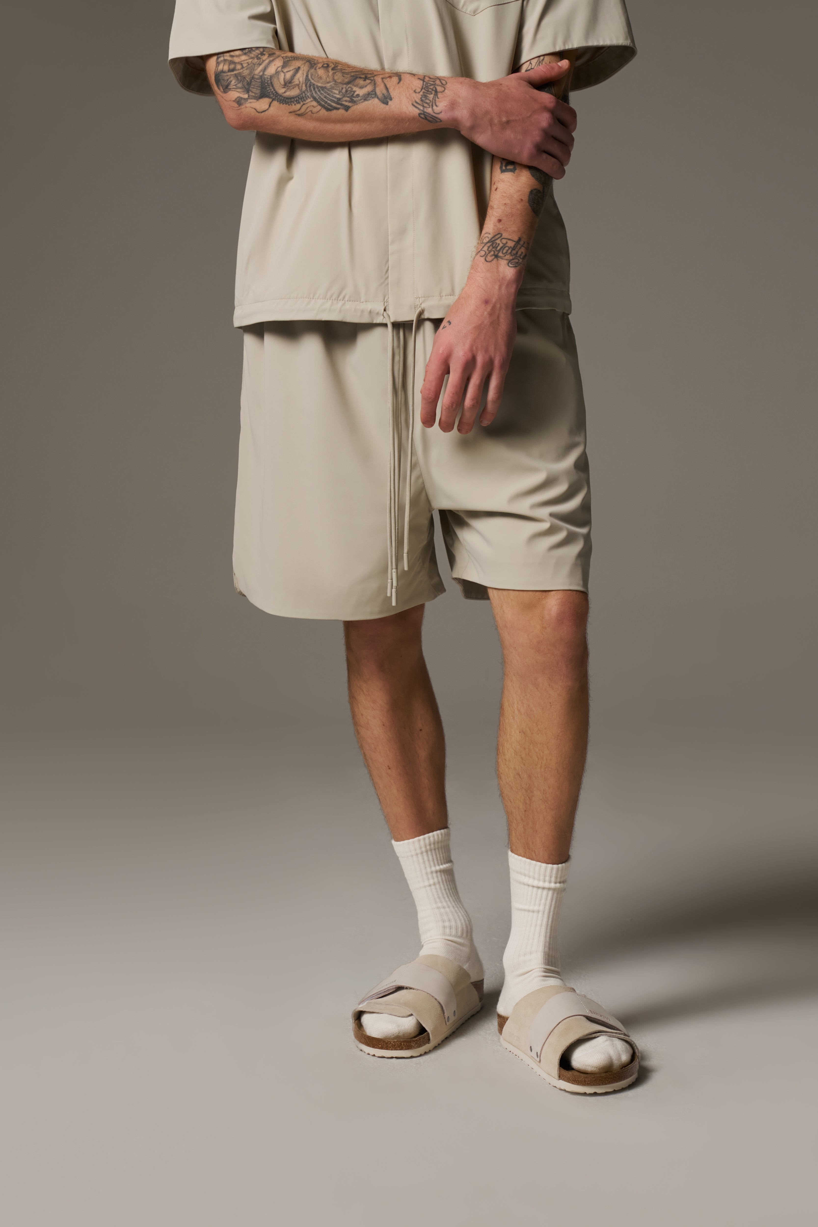 NYLON DRAWCORD SHORTS - STONE