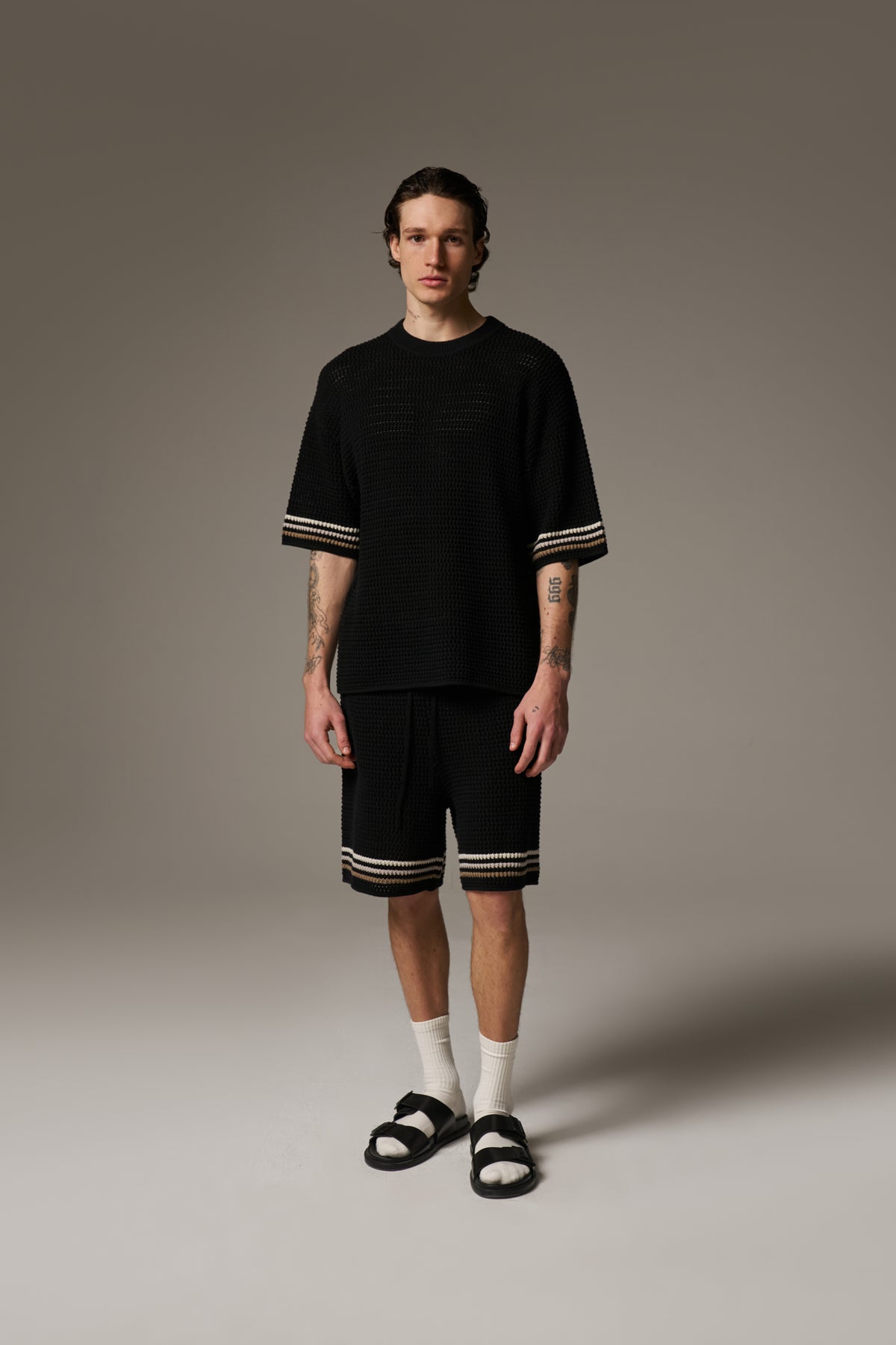 STRIPE CROCHET KNIT T-SHIRT - BLACK