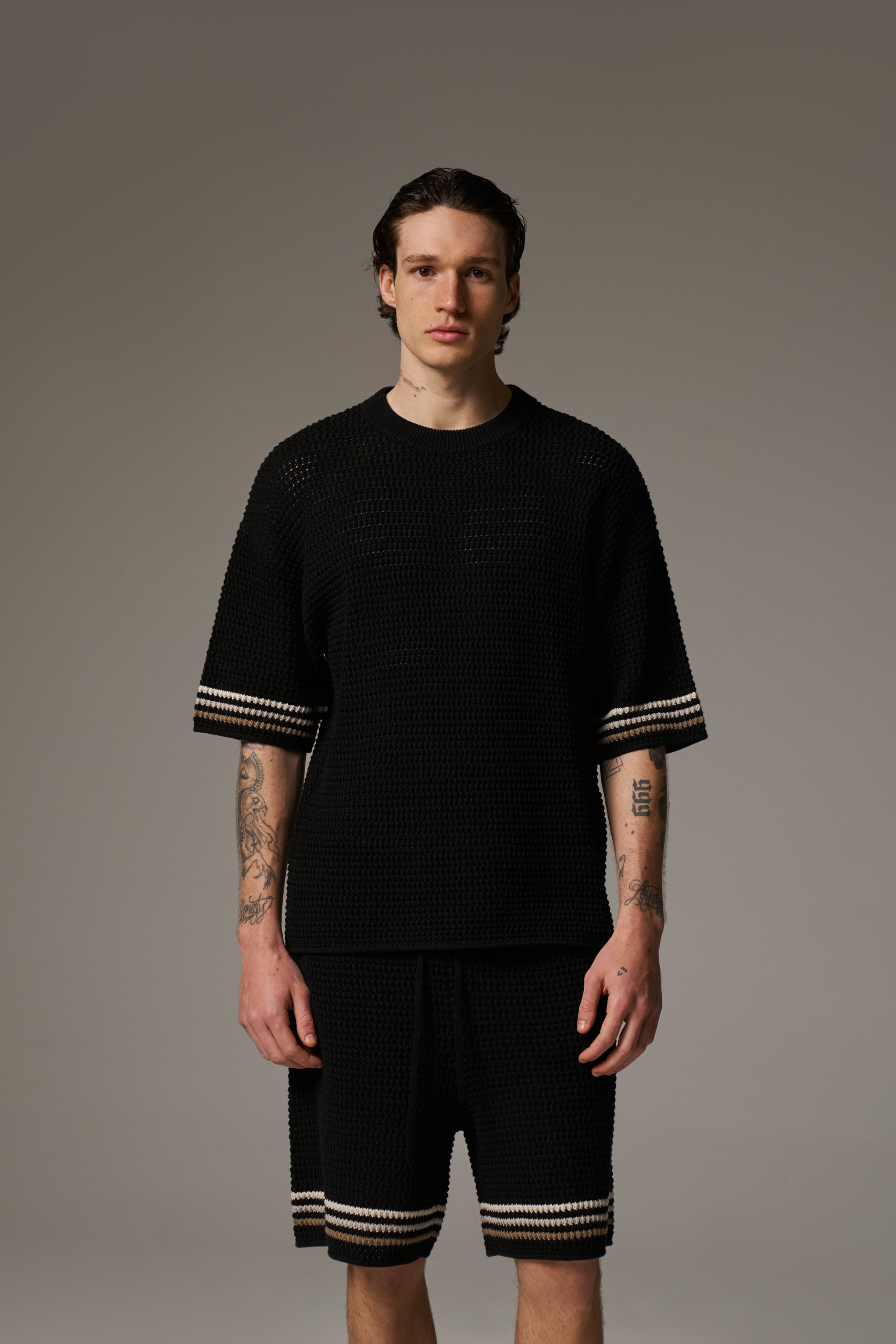 STRIPE CROCHET KNIT T-SHIRT - BLACK