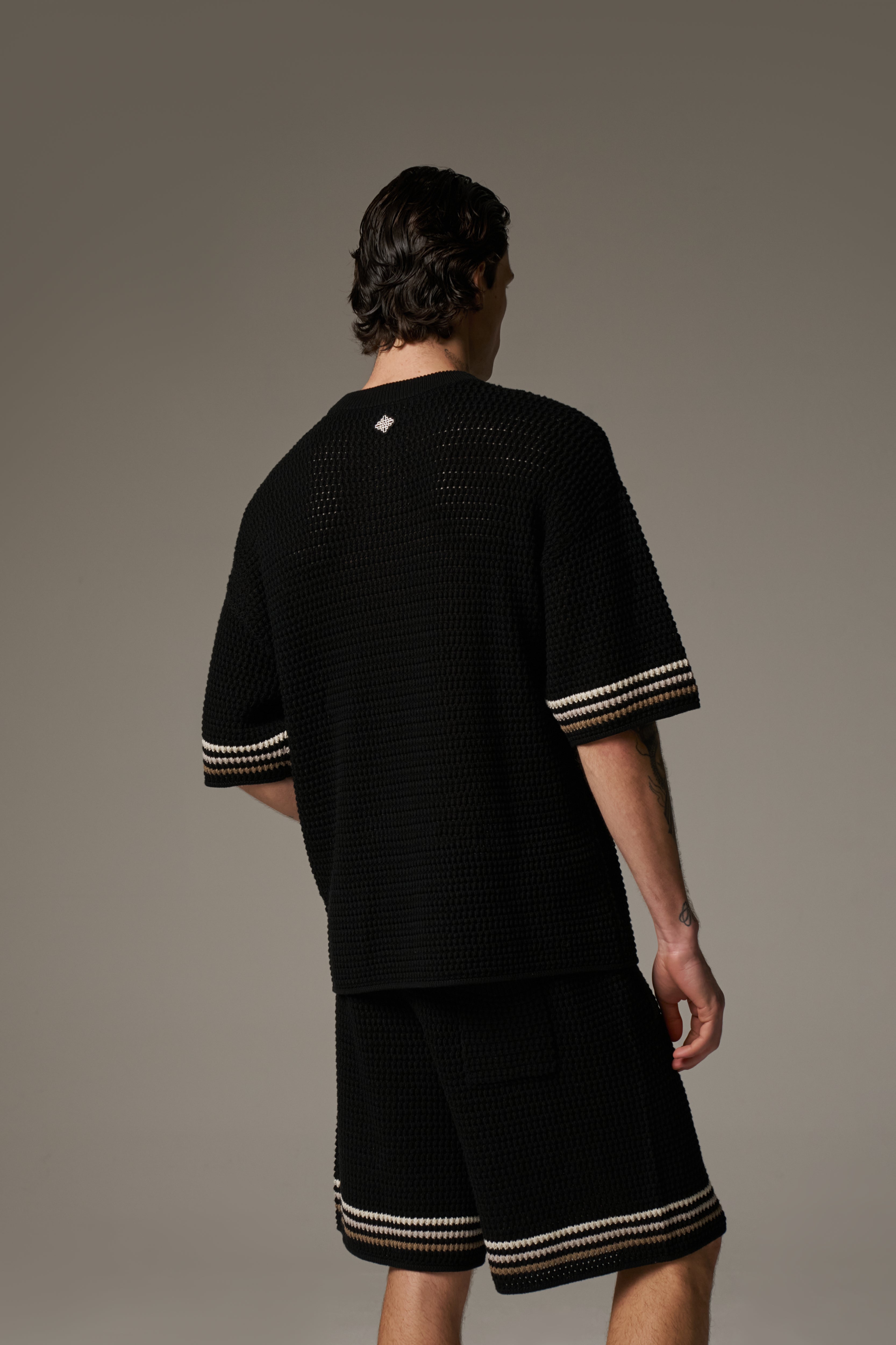 STRIPE CROCHET KNIT T-SHIRT - BLACK