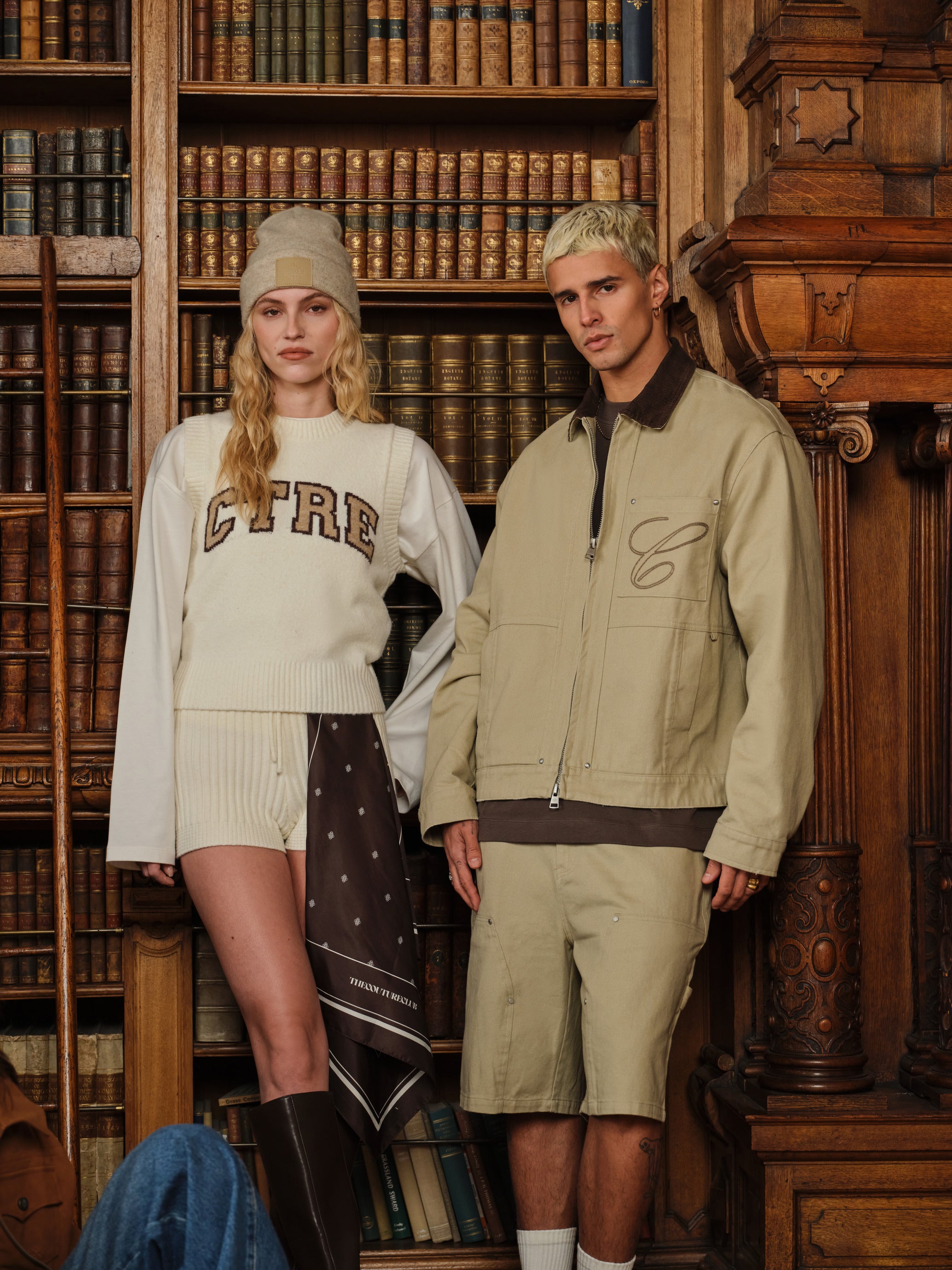 TWILL CONTRAST COLLAR JACKET - BEIGE