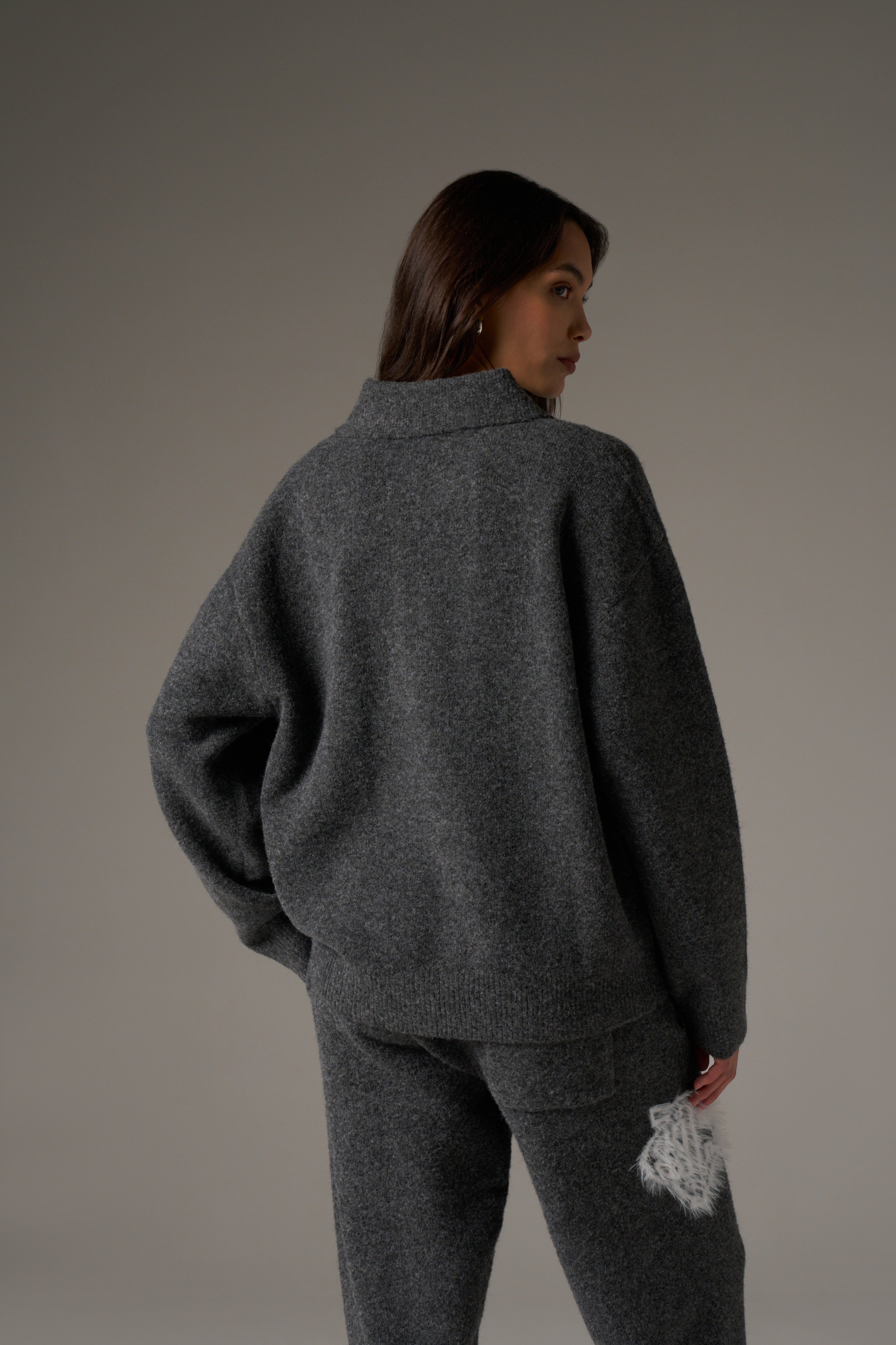 MONOGRAM FLUFFY KNIT POLO - CHARCOAL