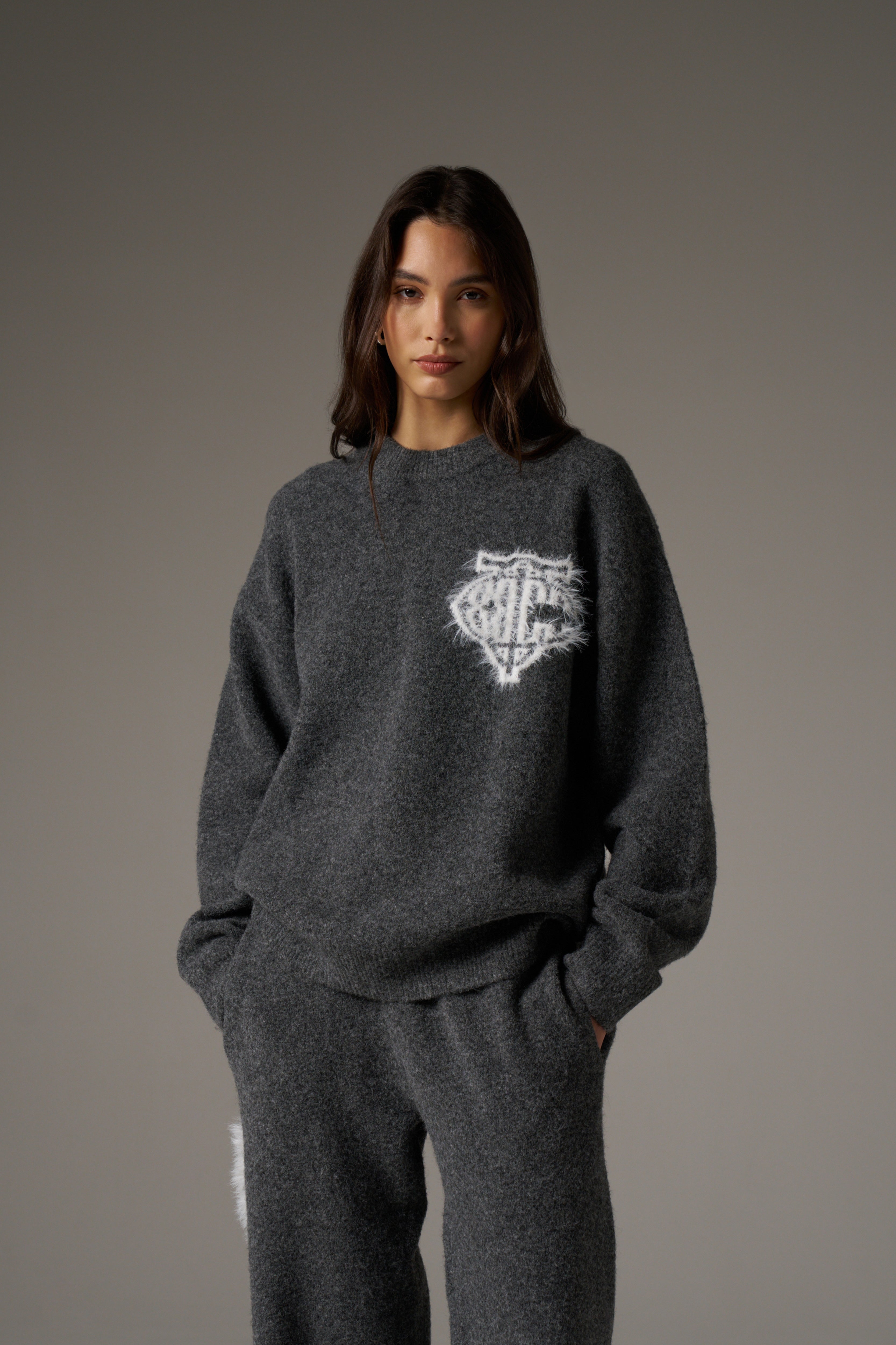 MONOGRAM FLUFFY KNIT CREW - CHARCOAL