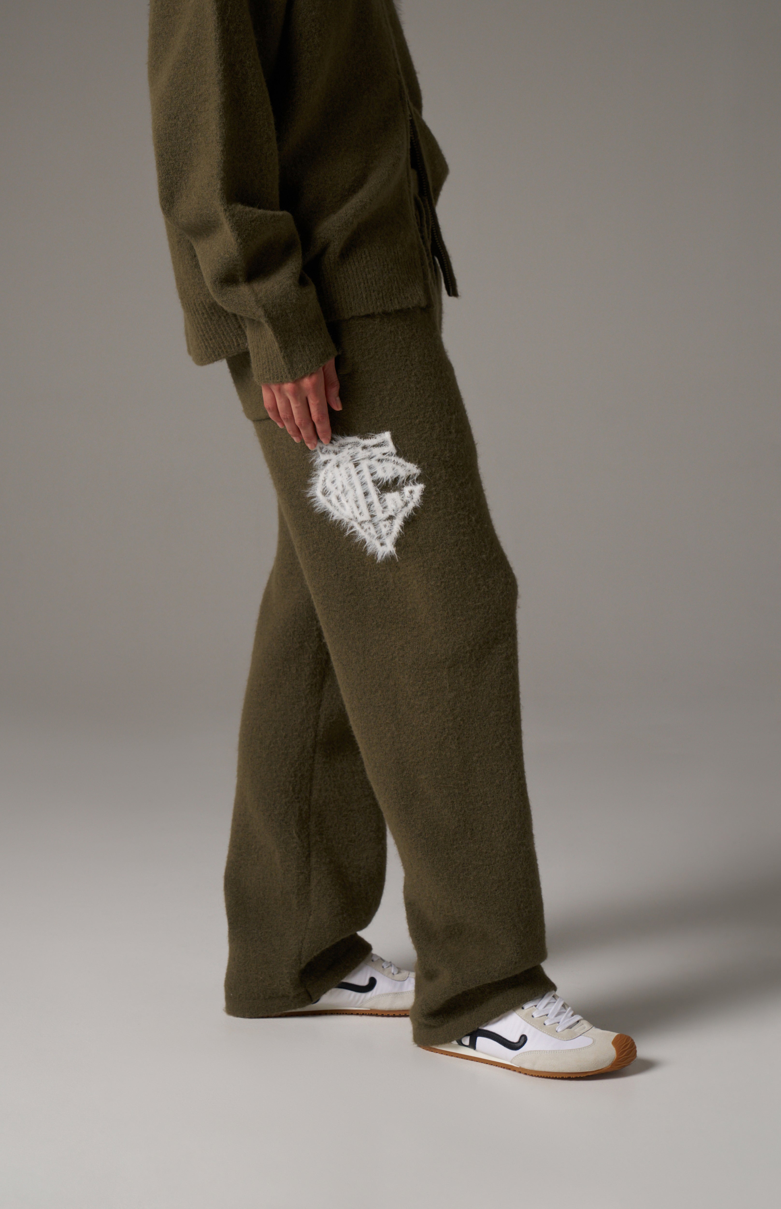 MONOGRAM FLUFFY KNIT JOGGERS - KHAKI