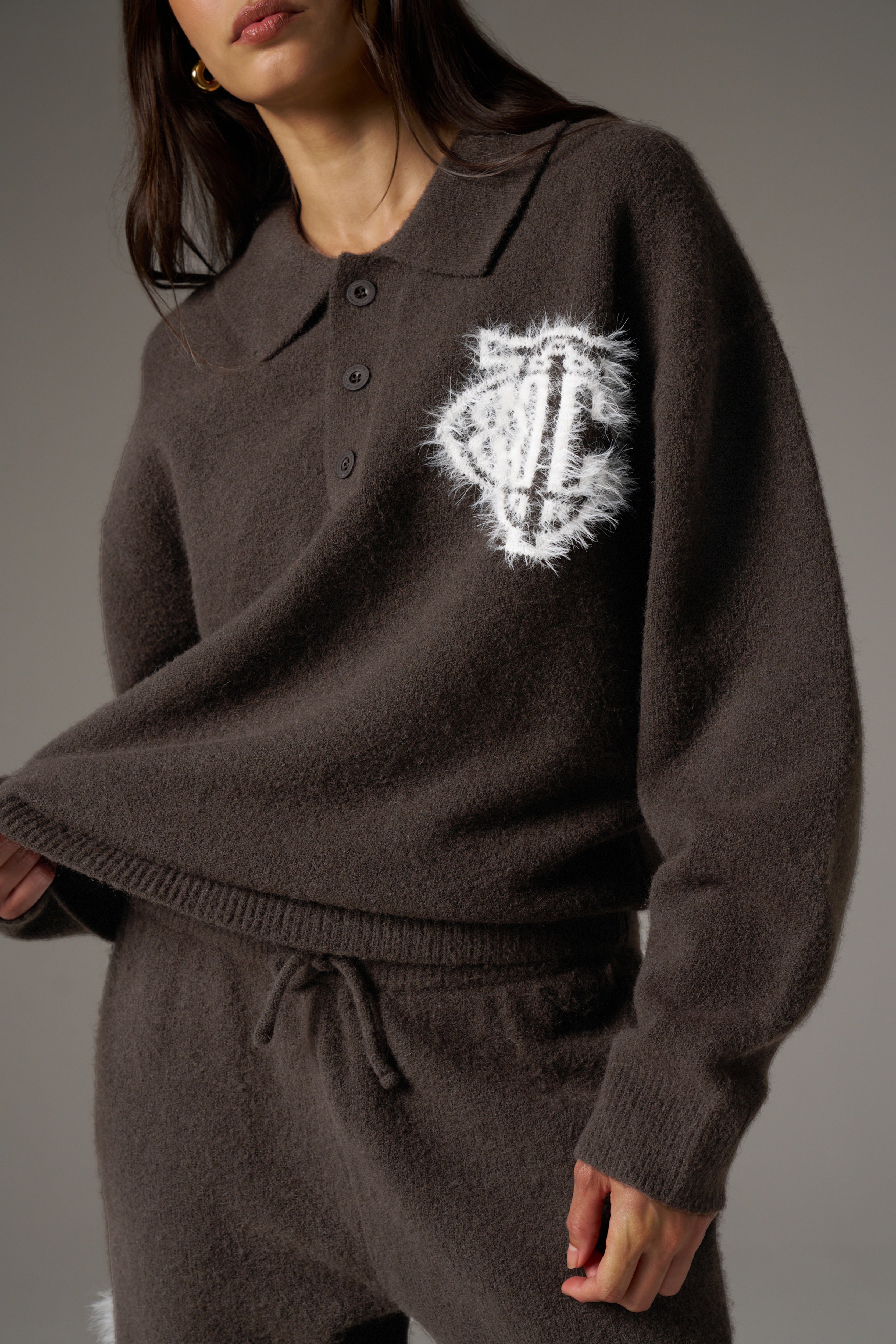 MONOGRAM FLUFFY KNIT POLO - BROWN
