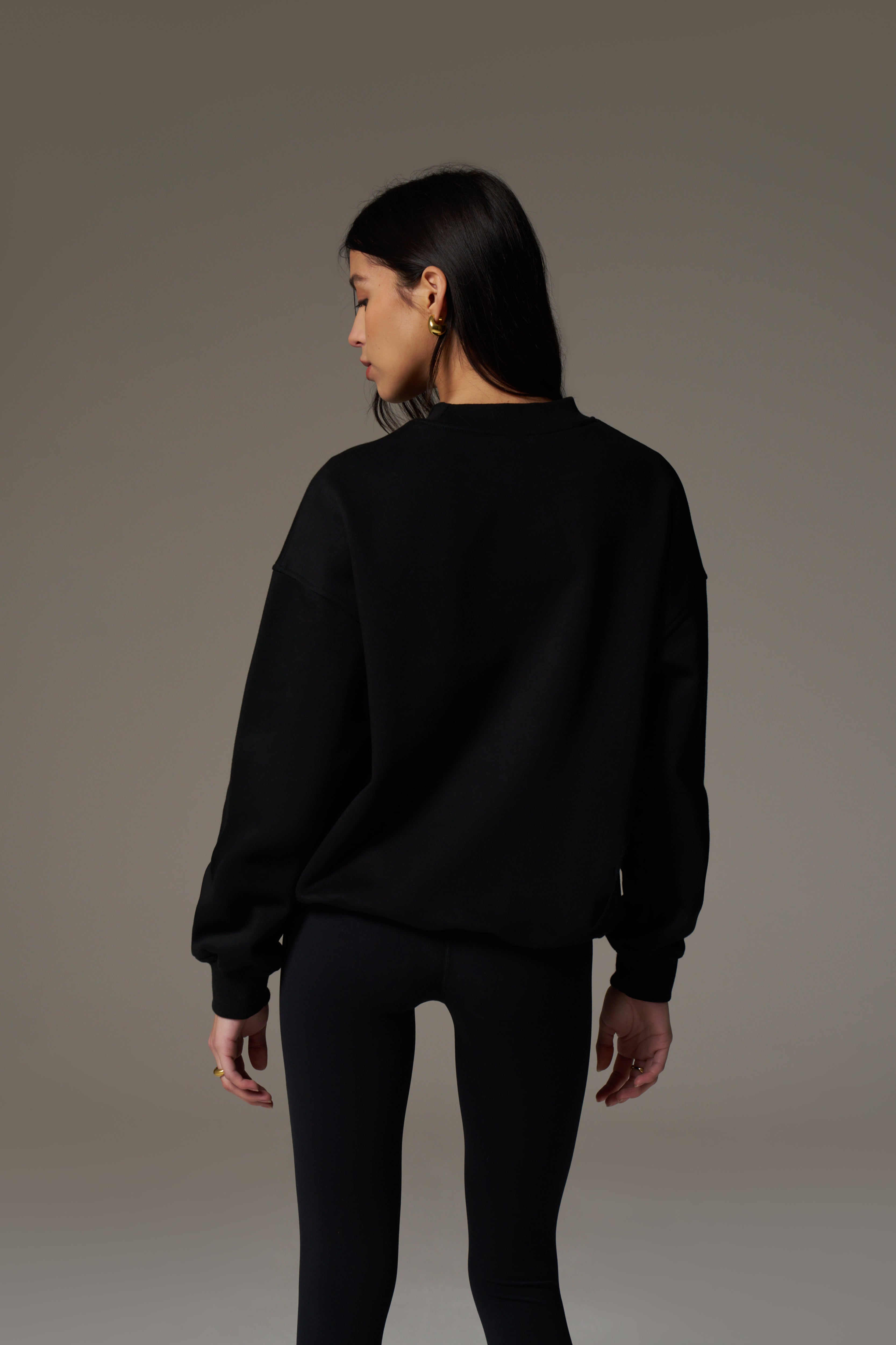 EMBLEM EMBROIDERED SWEATSHIRT - BLACK