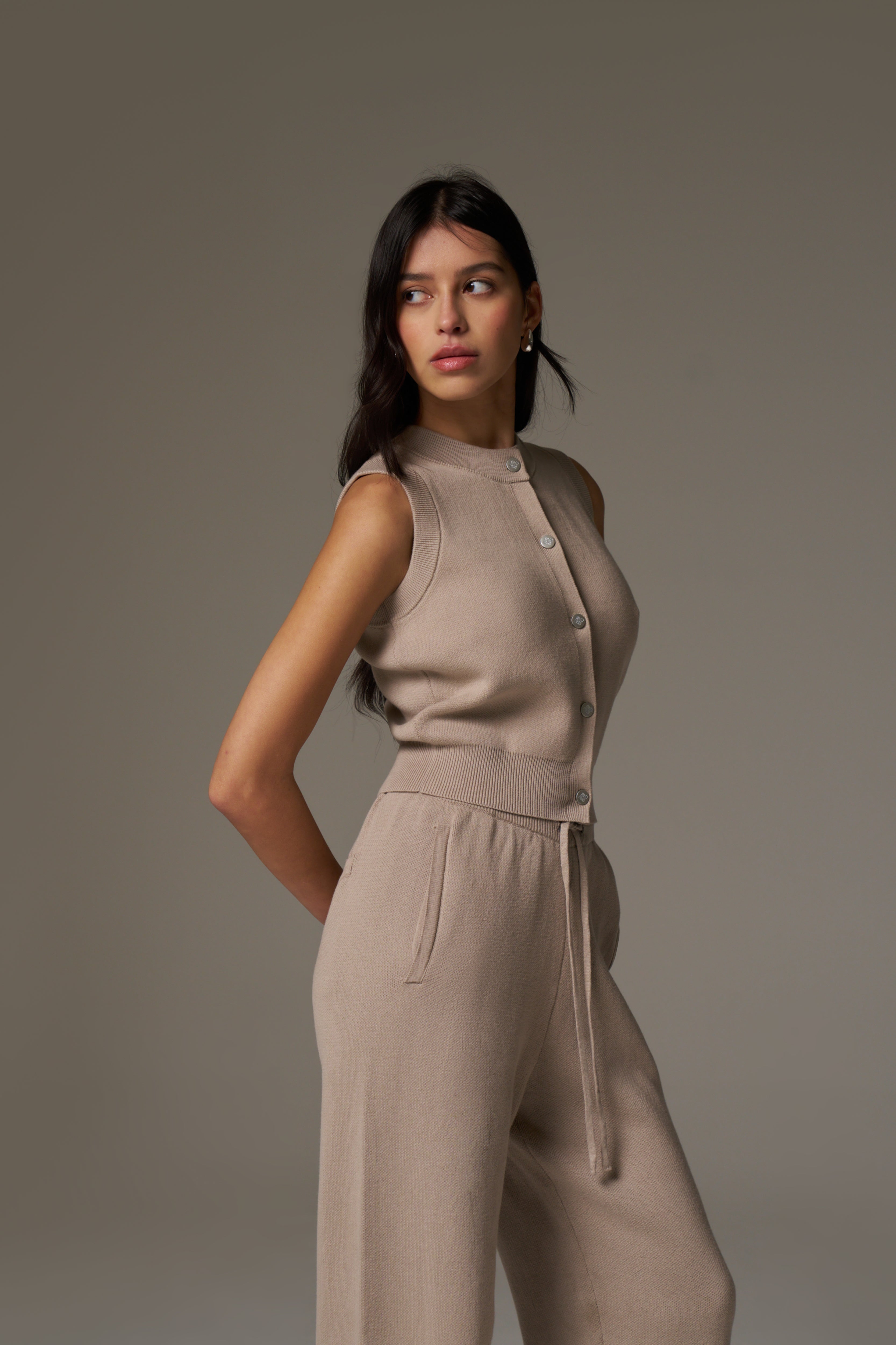 KNIT BUTTON THROUGH TOP - BEIGE