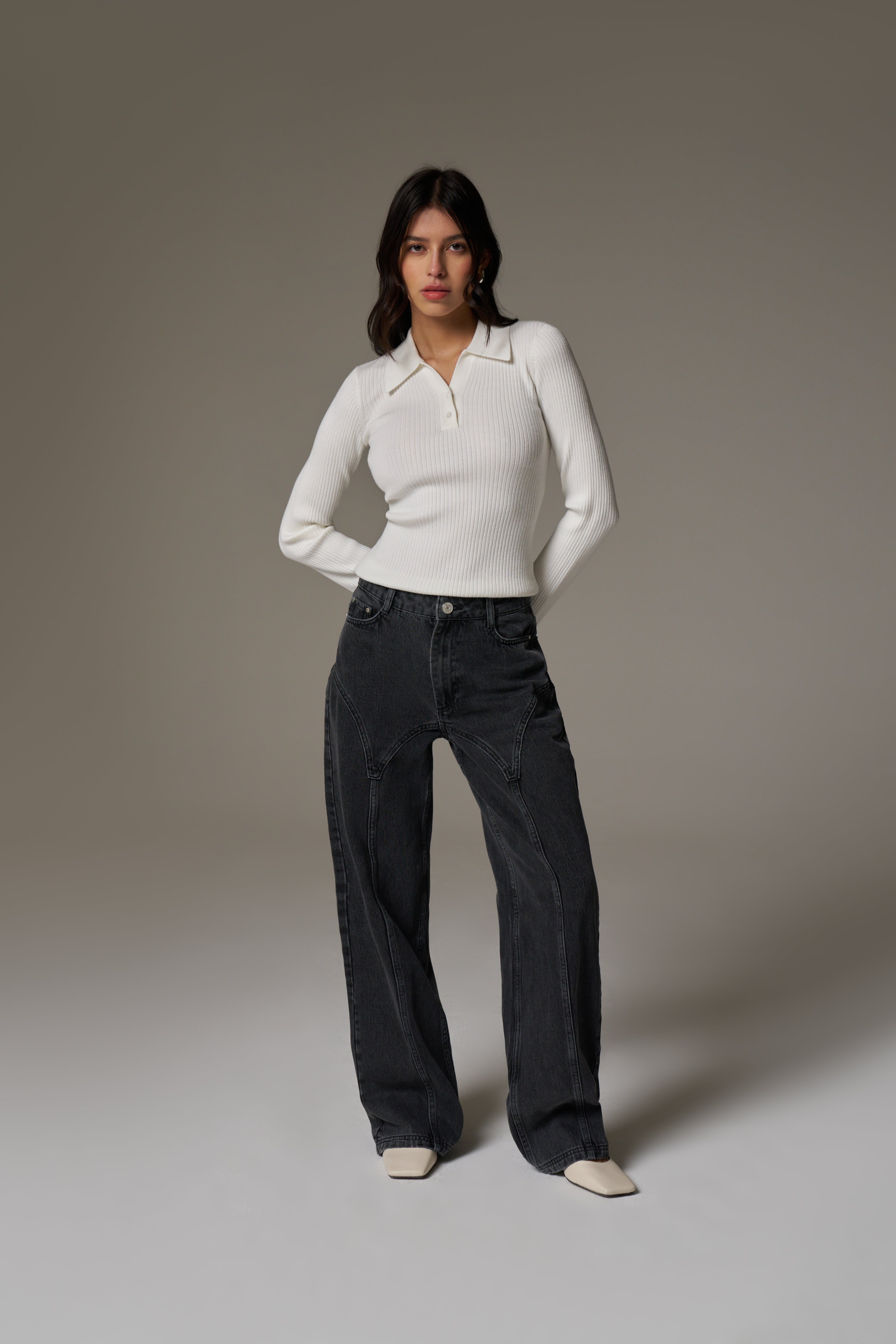 KNITTED RIBBED BUTTON THROUGH TOP - OFF WHITE