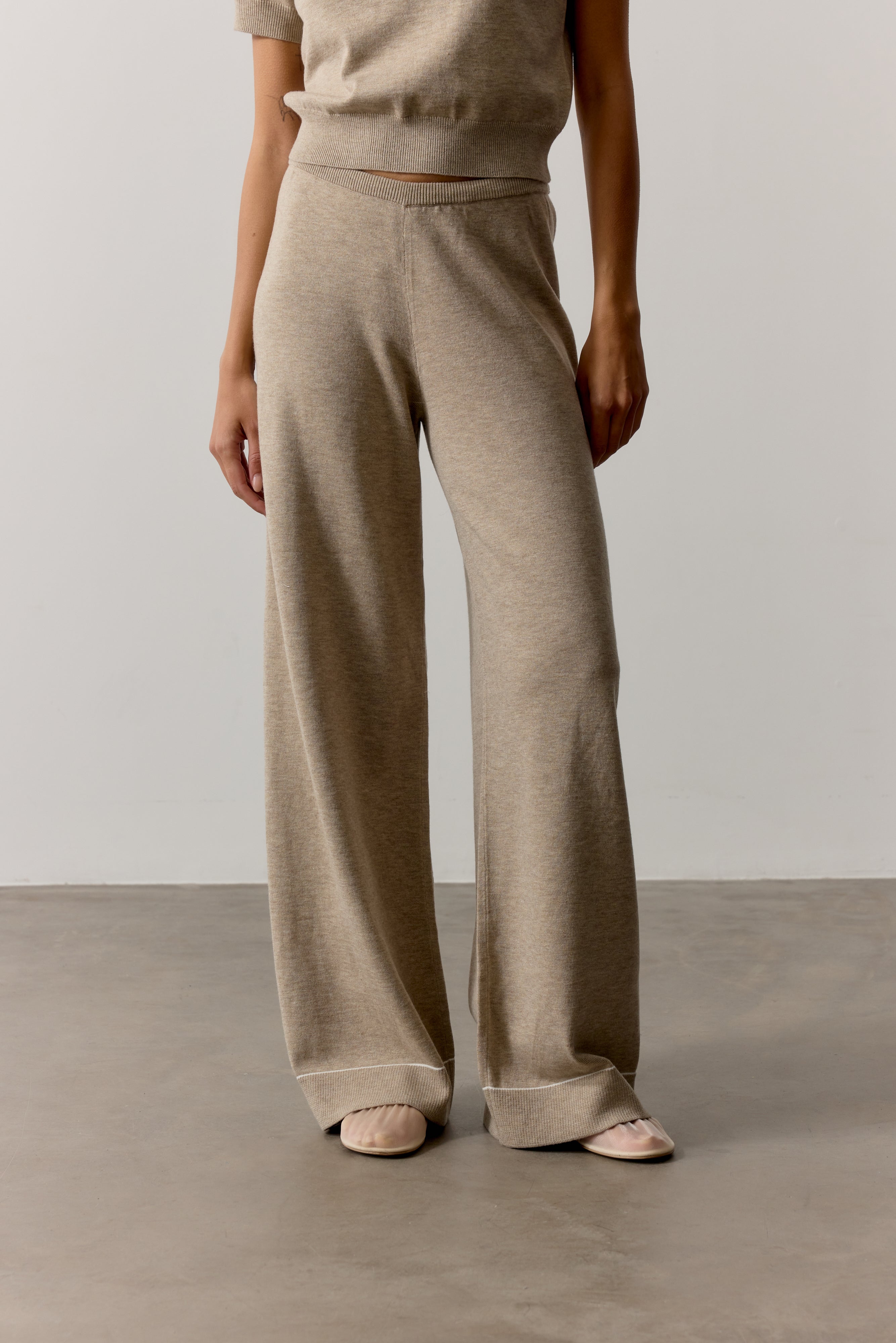 KNITTED PANEL TROUSERS - BEIGE