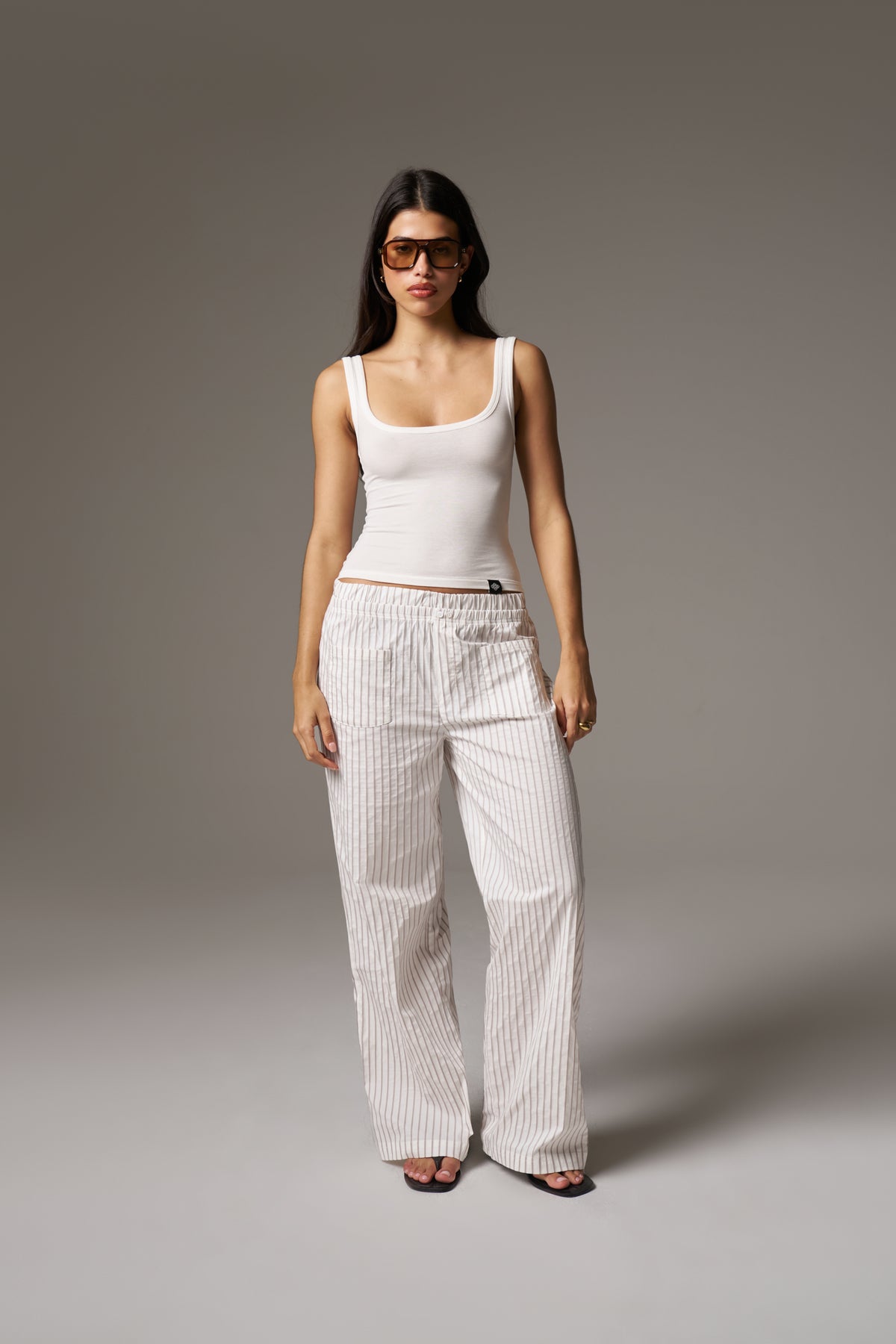 SLUB EMBLEM LABEL VEST TOP - WHITE